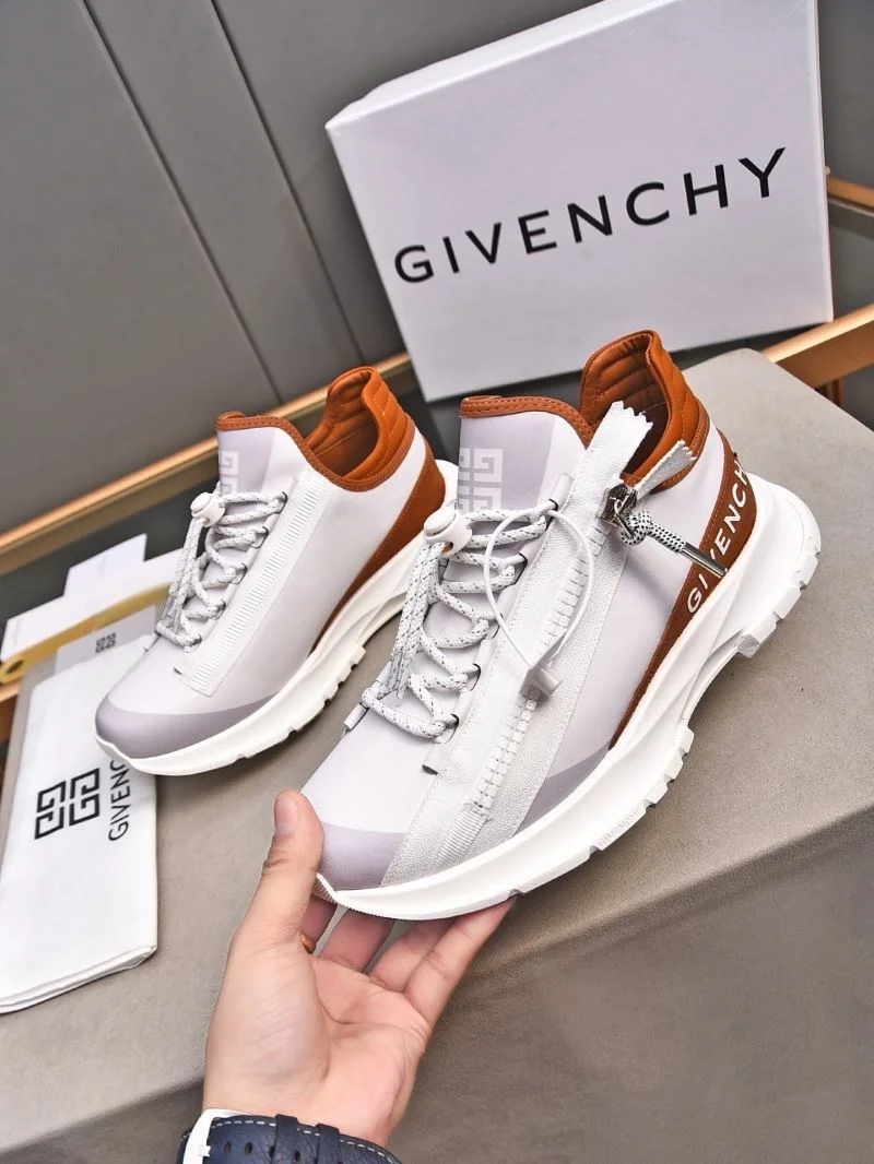 Snug Givenchy Shoes 4518