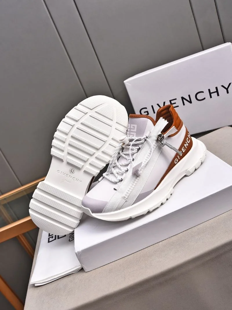 Snug Givenchy Shoes 4518