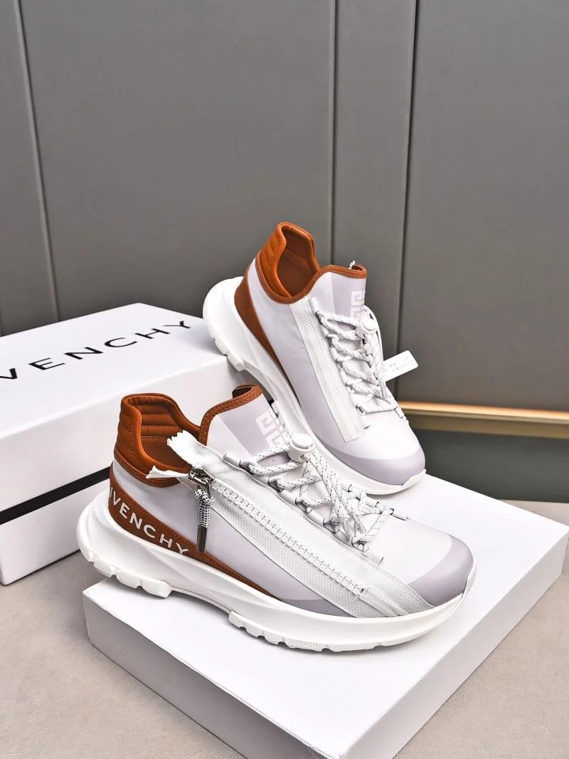 Snug Givenchy Shoes 4518