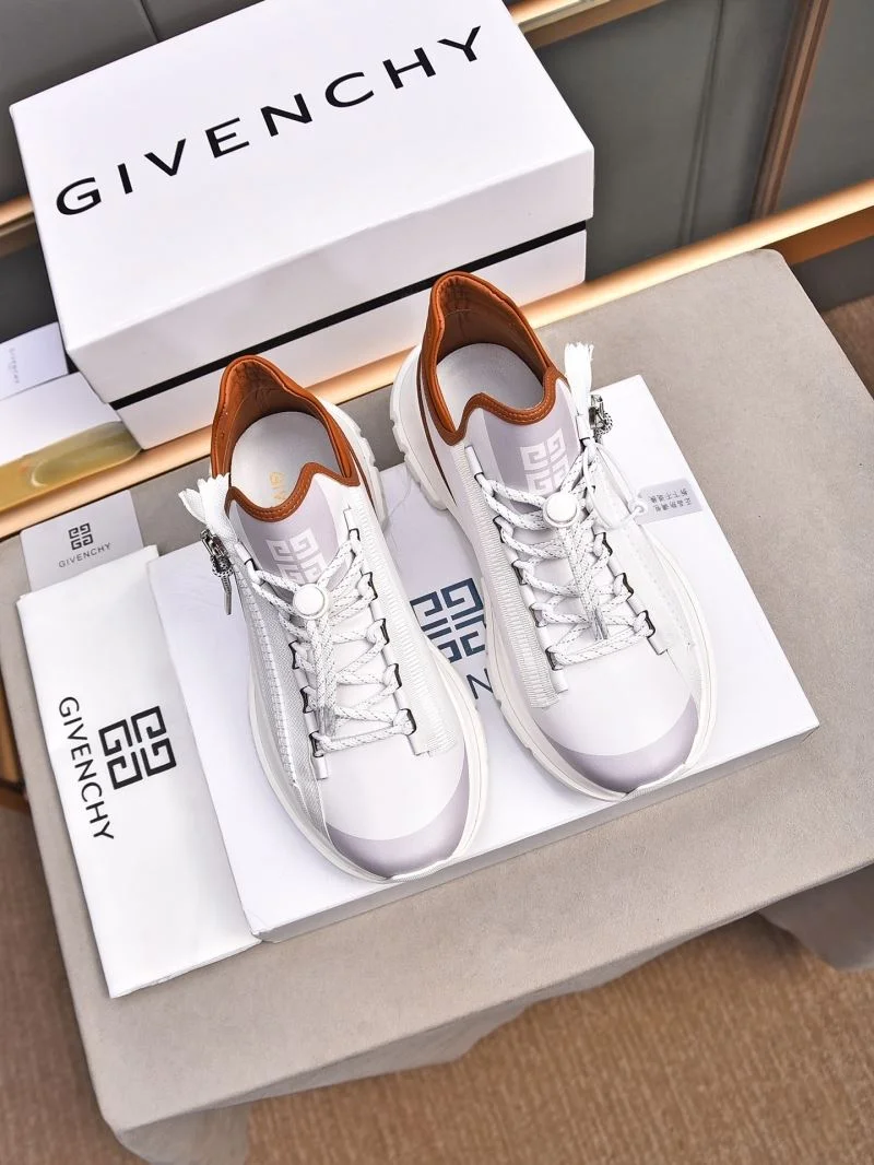 Snug Givenchy Shoes 4518