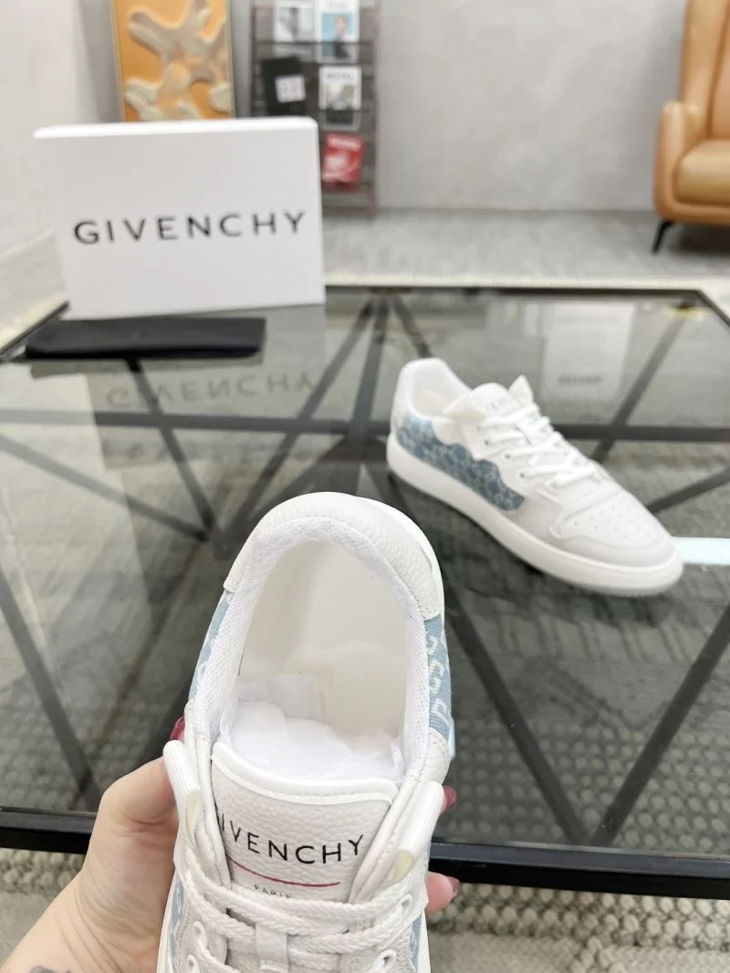 Givenchy Shoes Snug 4506