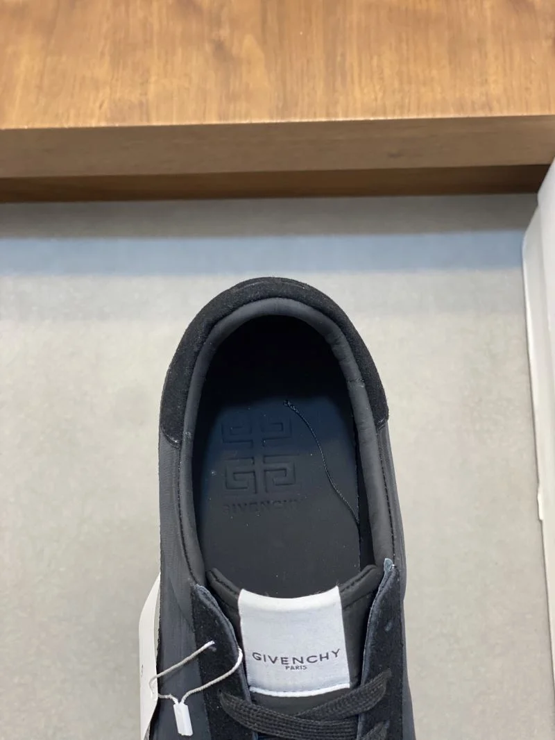 Givenchy Shoes Durable 4477