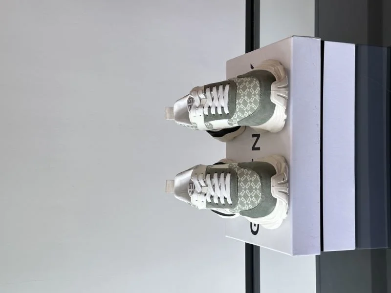MultiPurpose Givenchy Shoes 4447