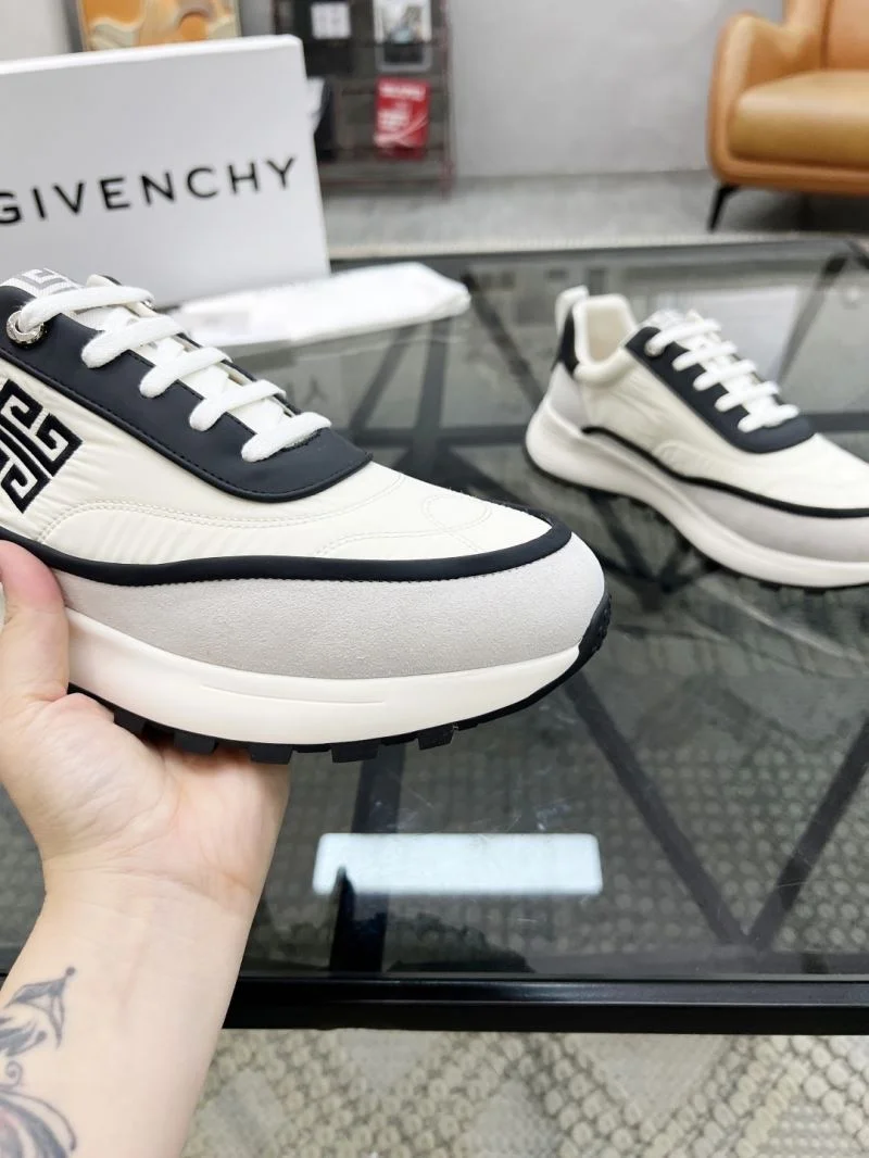 Sleek Givenchy Shoes 4440