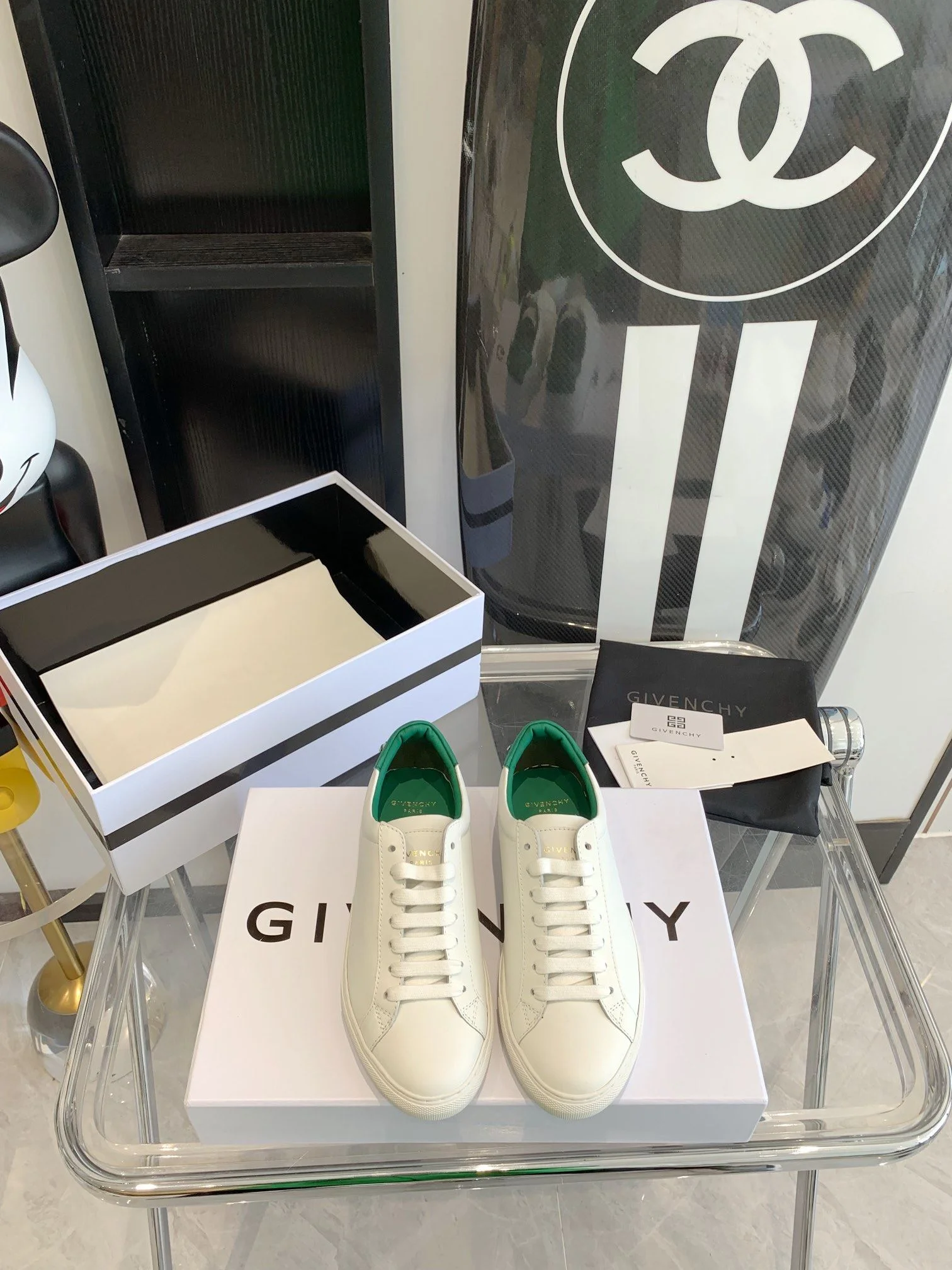 Timeless Givenchy Shoes 8171
