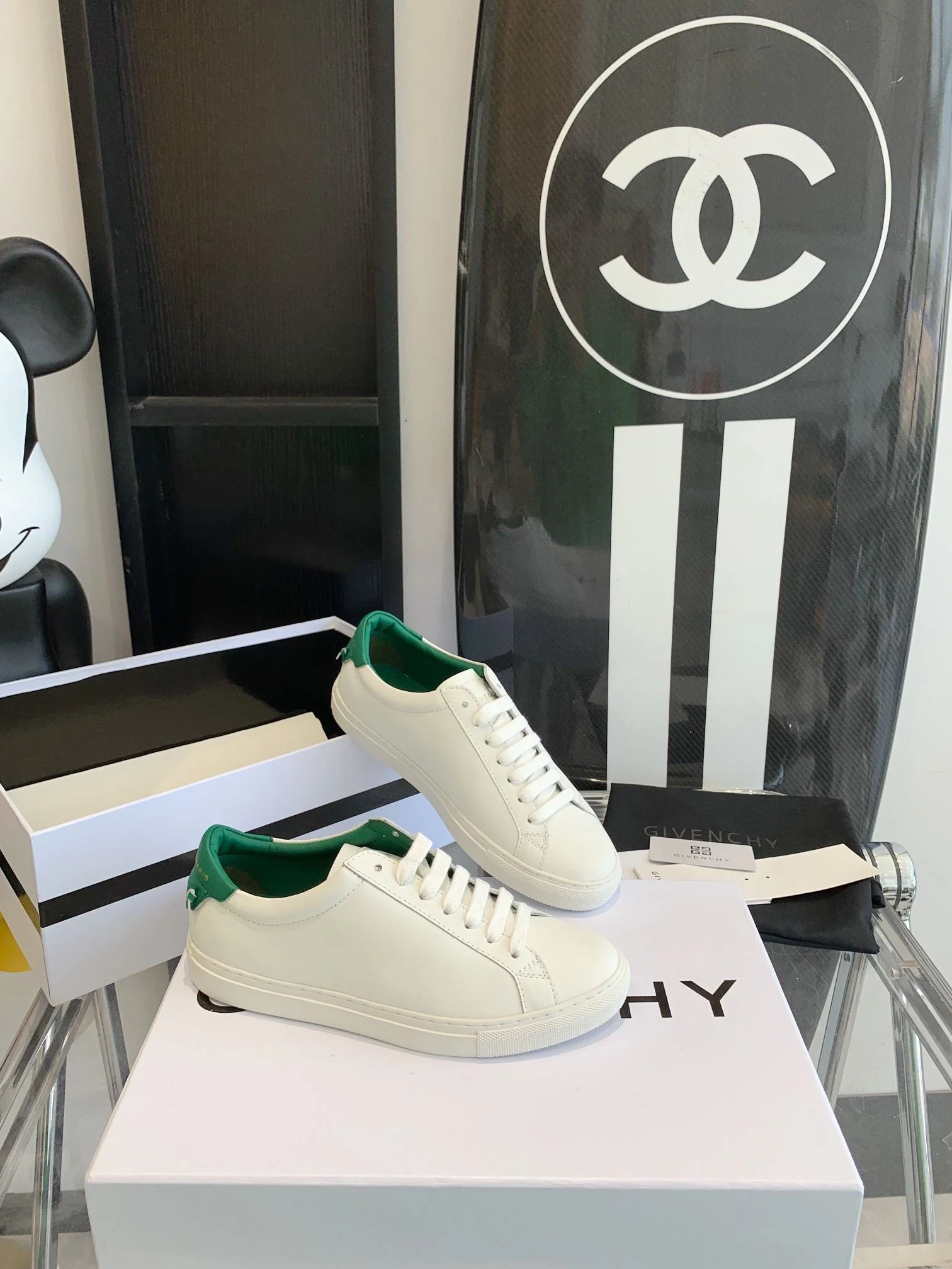 Timeless Givenchy Shoes 8171
