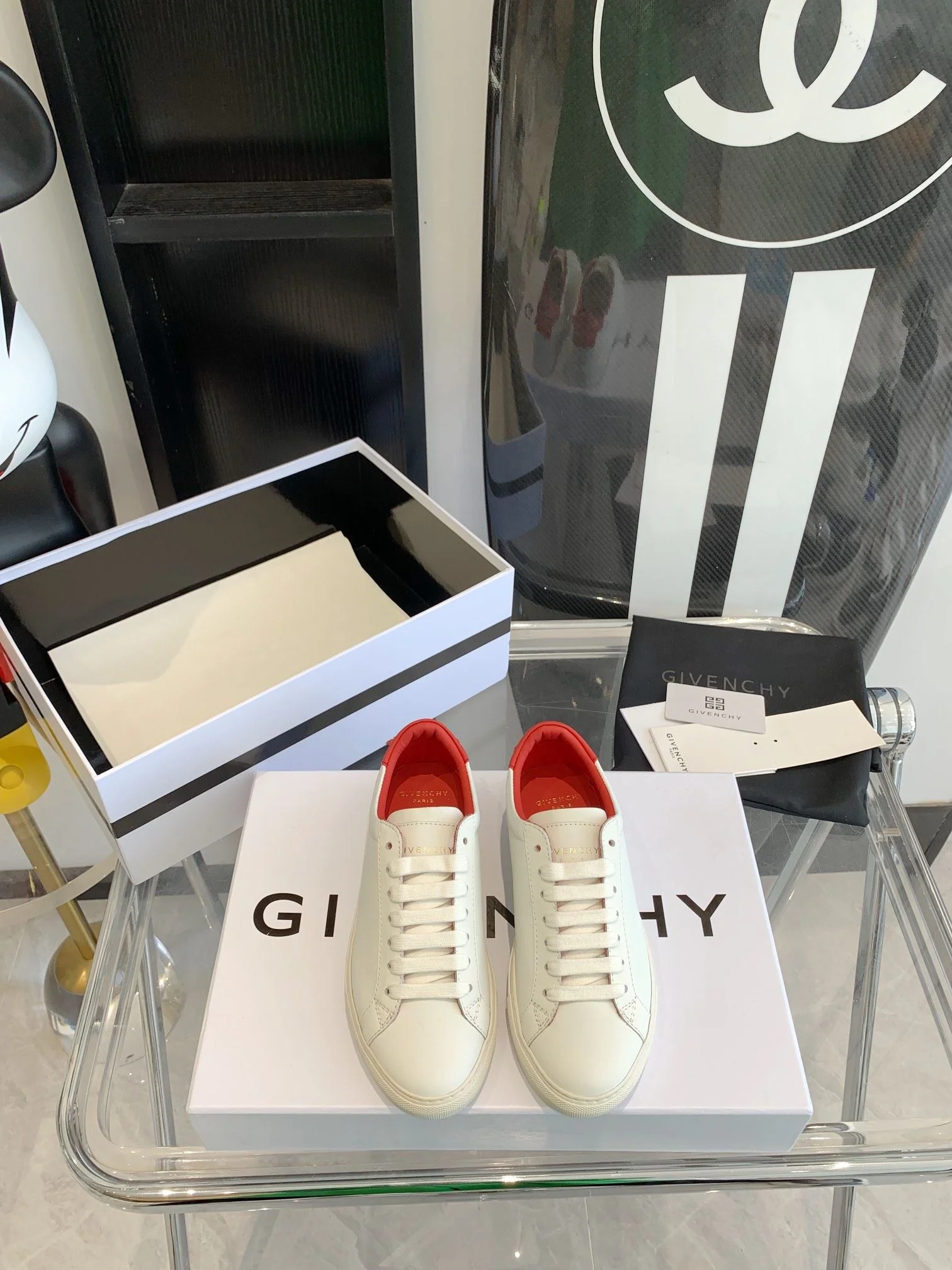 Givenchy Shoes UrbanChic 8063
