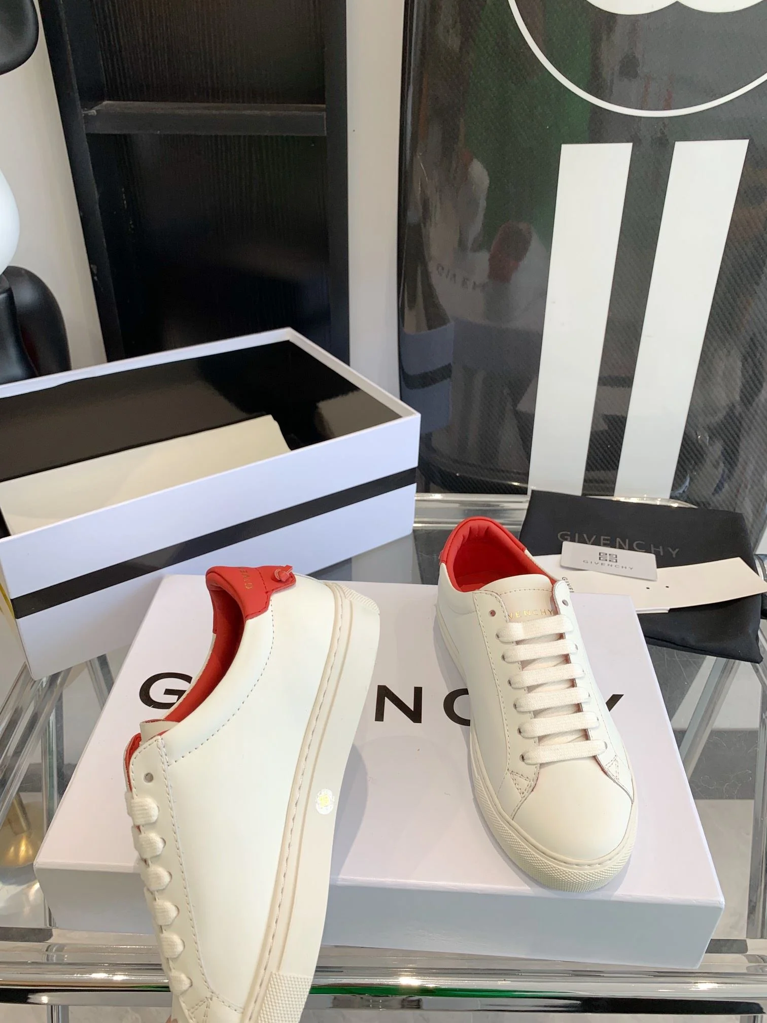 Givenchy Shoes UrbanChic 8063