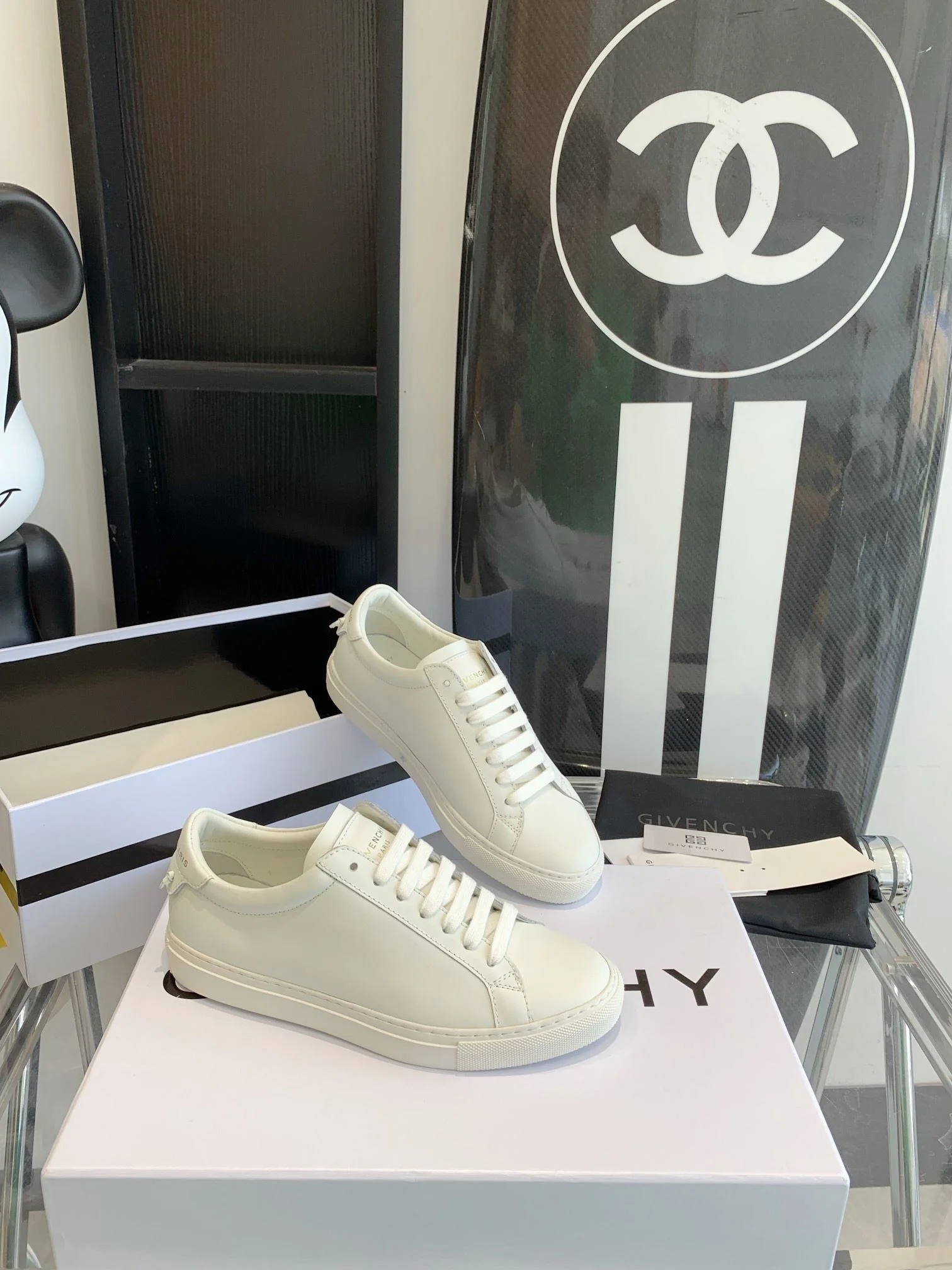 Neat Givenchy Shoes 8061