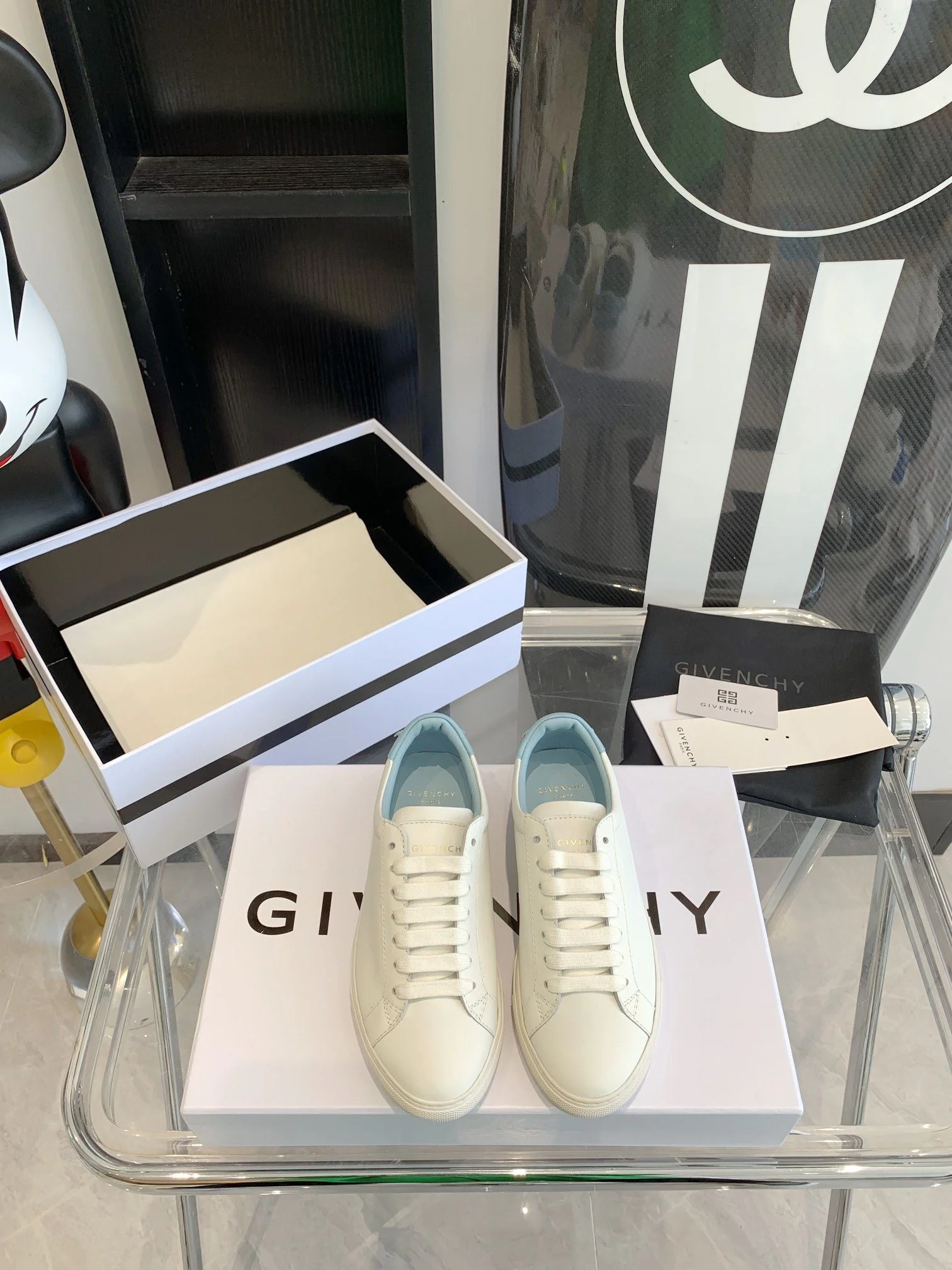 UrbanStyle Givenchy Shoes 8087