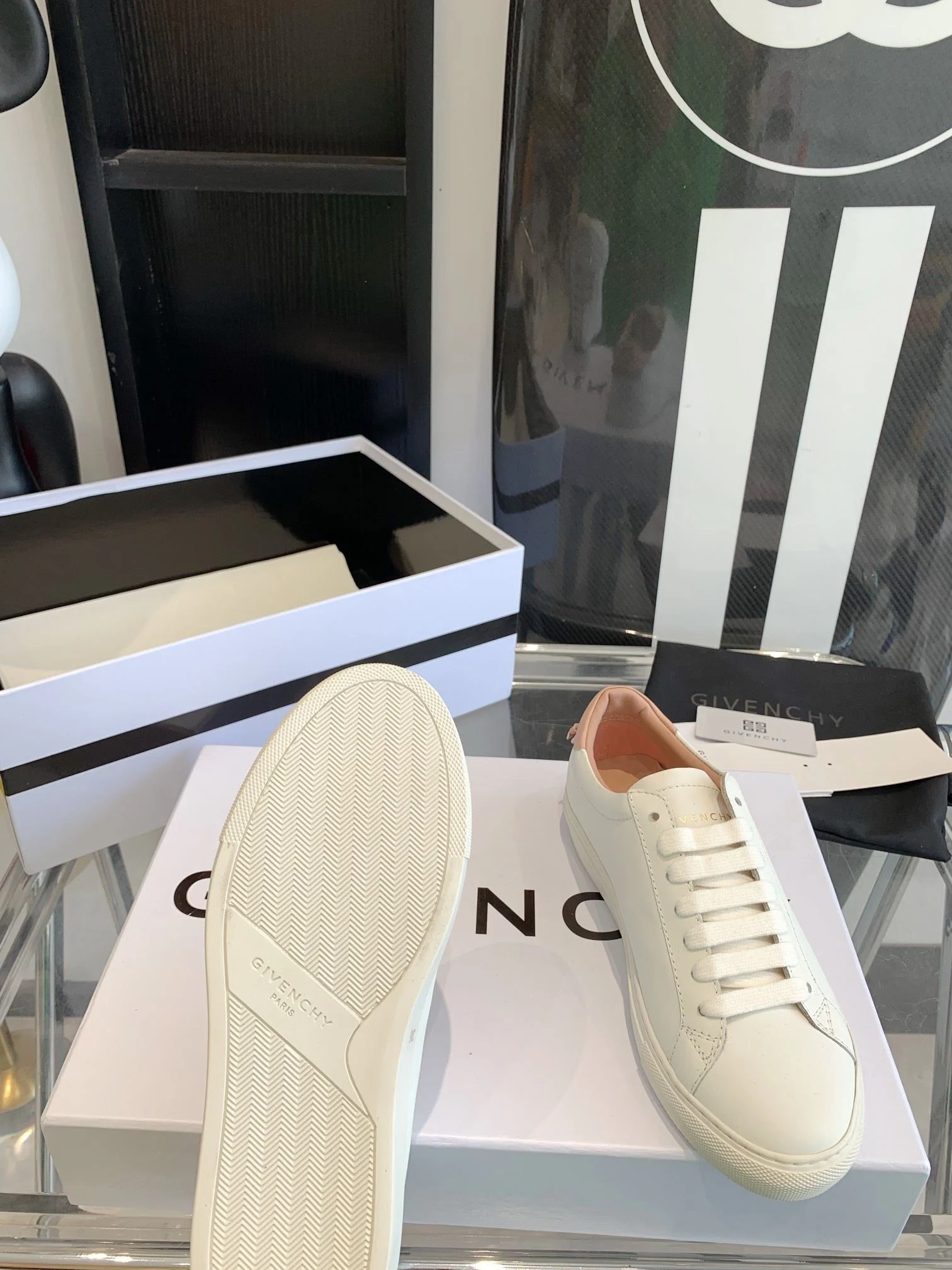 Effortless Givenchy Shoes 8059