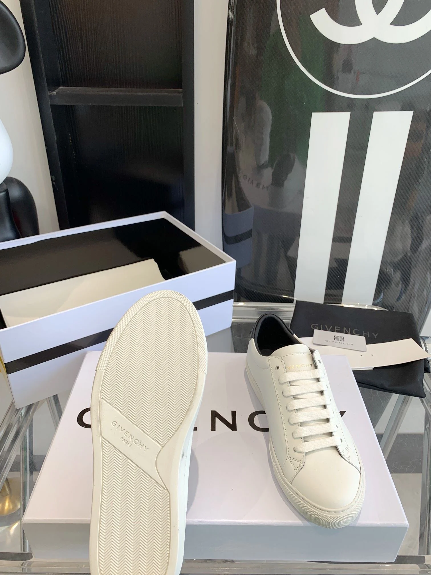 SoftTouch Givenchy Shoes 8079