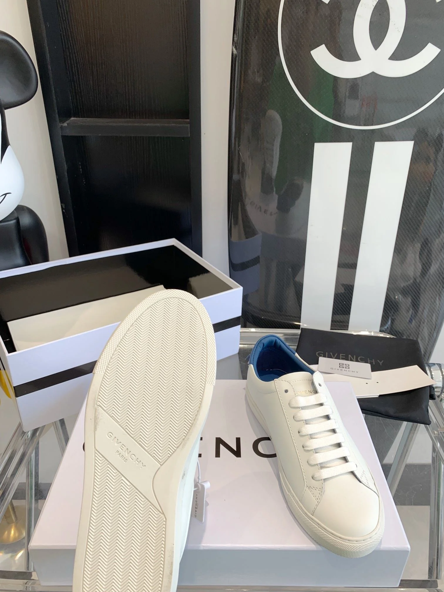 Givenchy Shoes Vibrant 8068