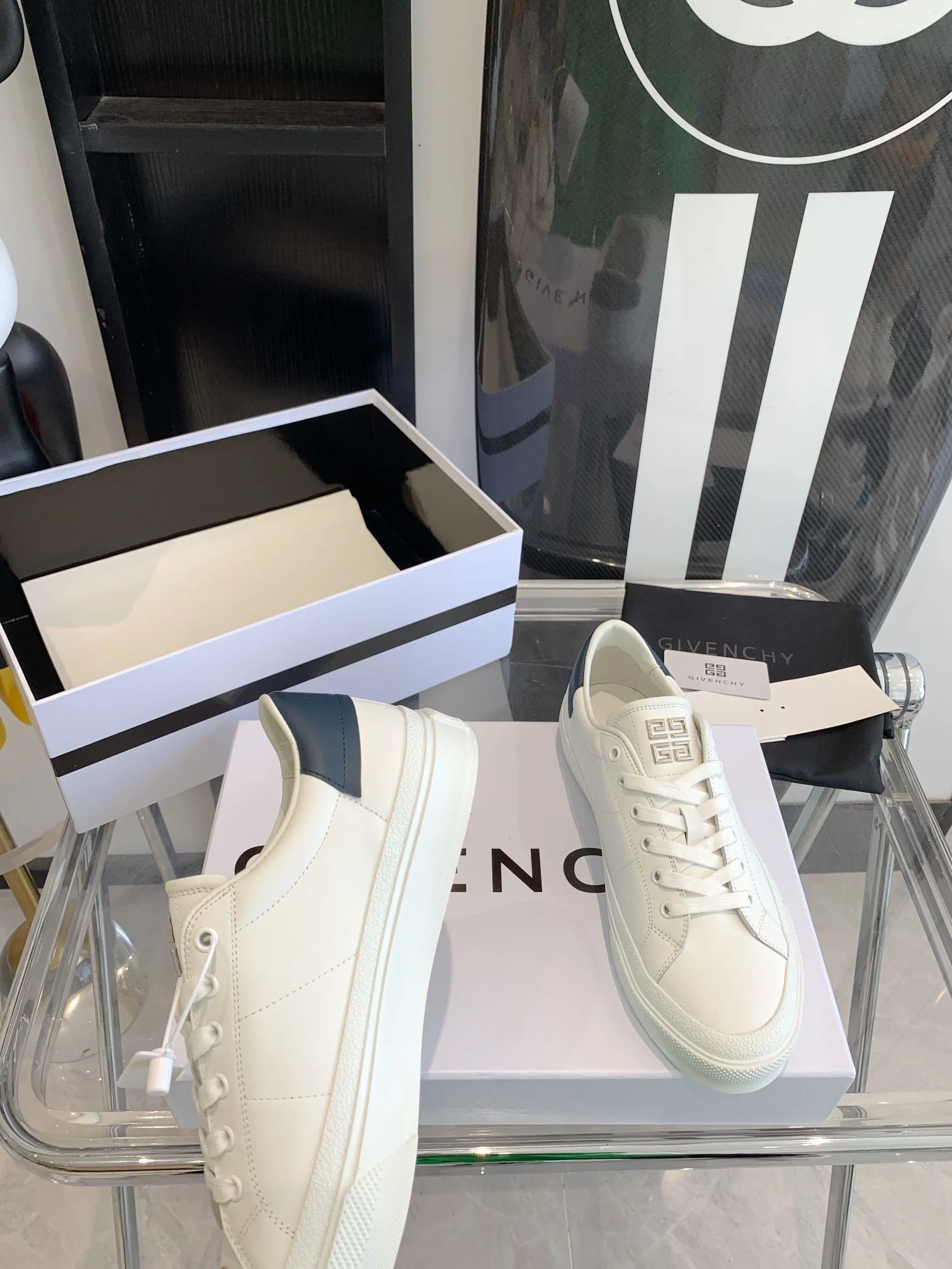 Givenchy Shoes Modern 8074