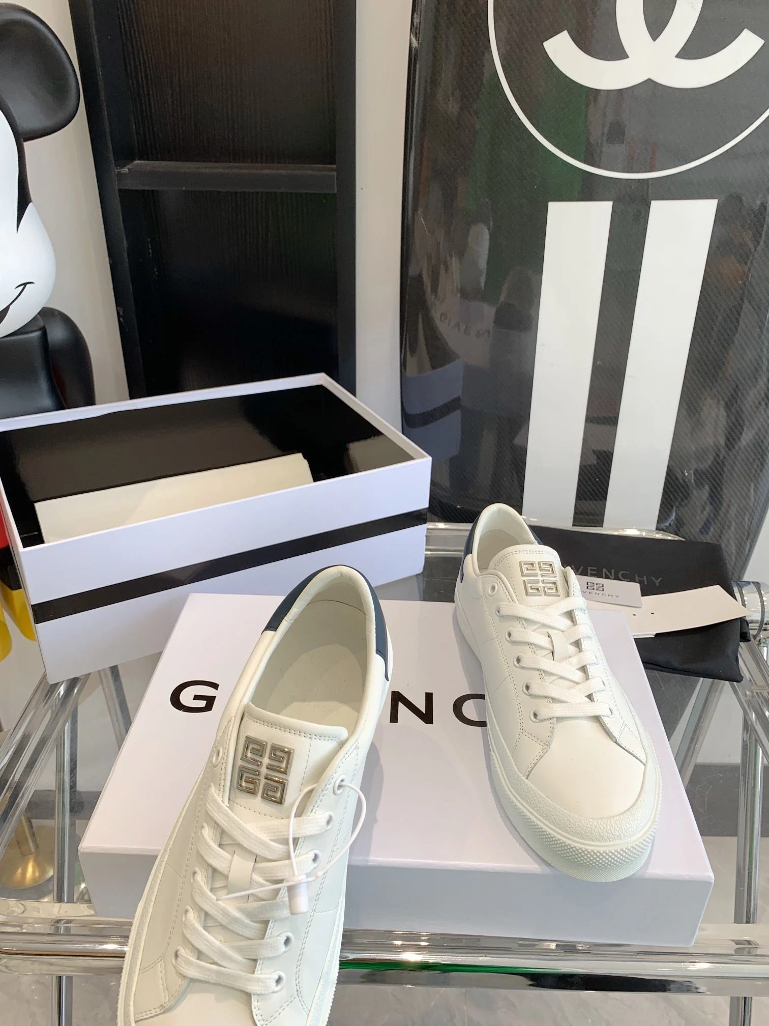 Givenchy Shoes Modern 8074
