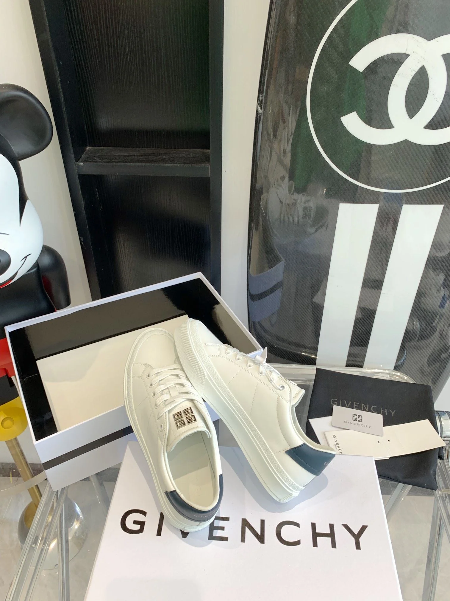 Givenchy Shoes Modern 8074