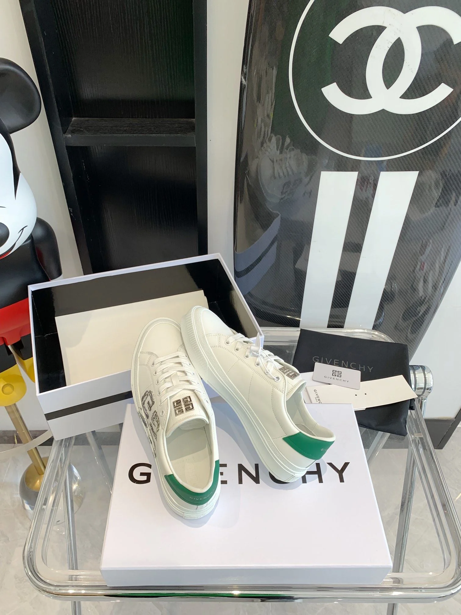 Trendsetting Givenchy Shoes 8069
