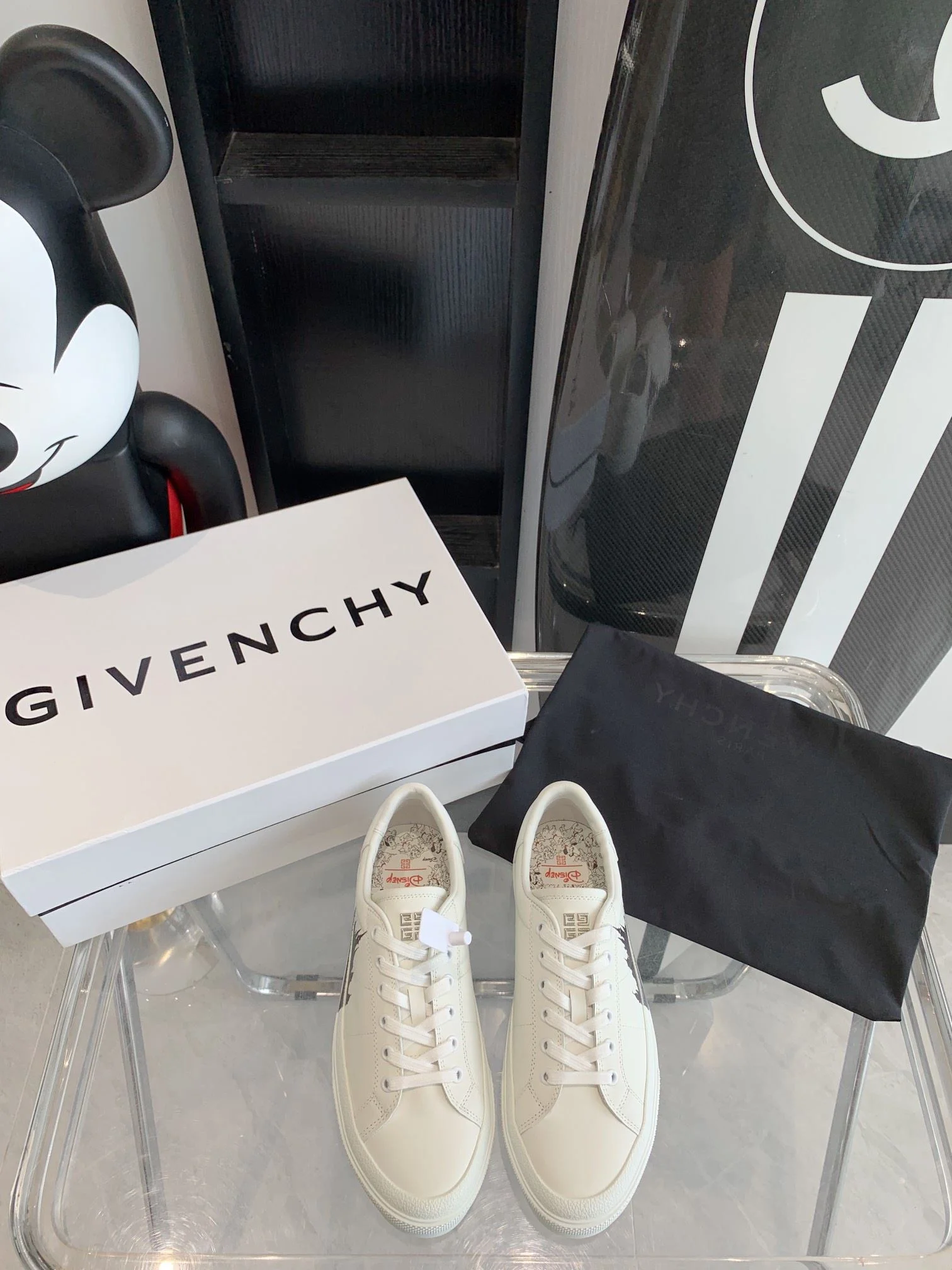 Givenchy Shoes FreshLook 8042