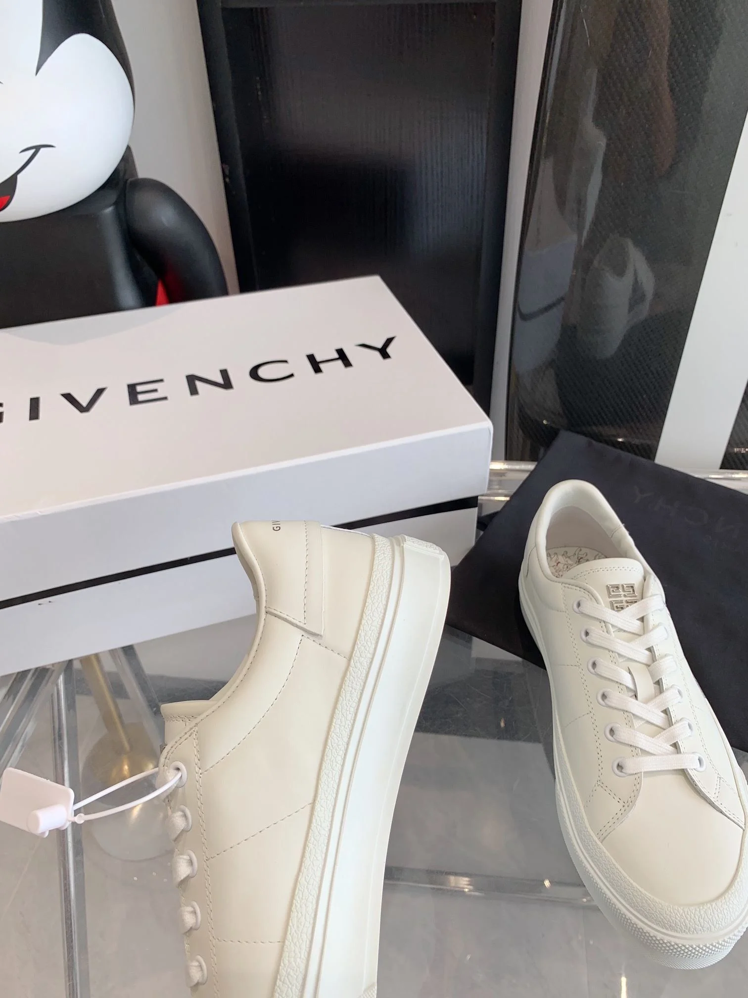 Givenchy Shoes FreshLook 8042