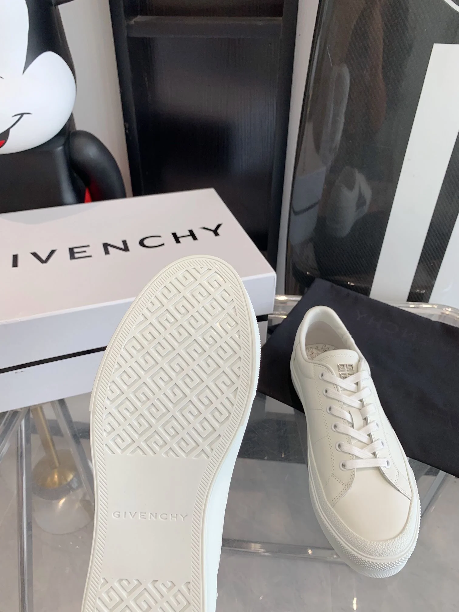 Givenchy Shoes FreshLook 8042