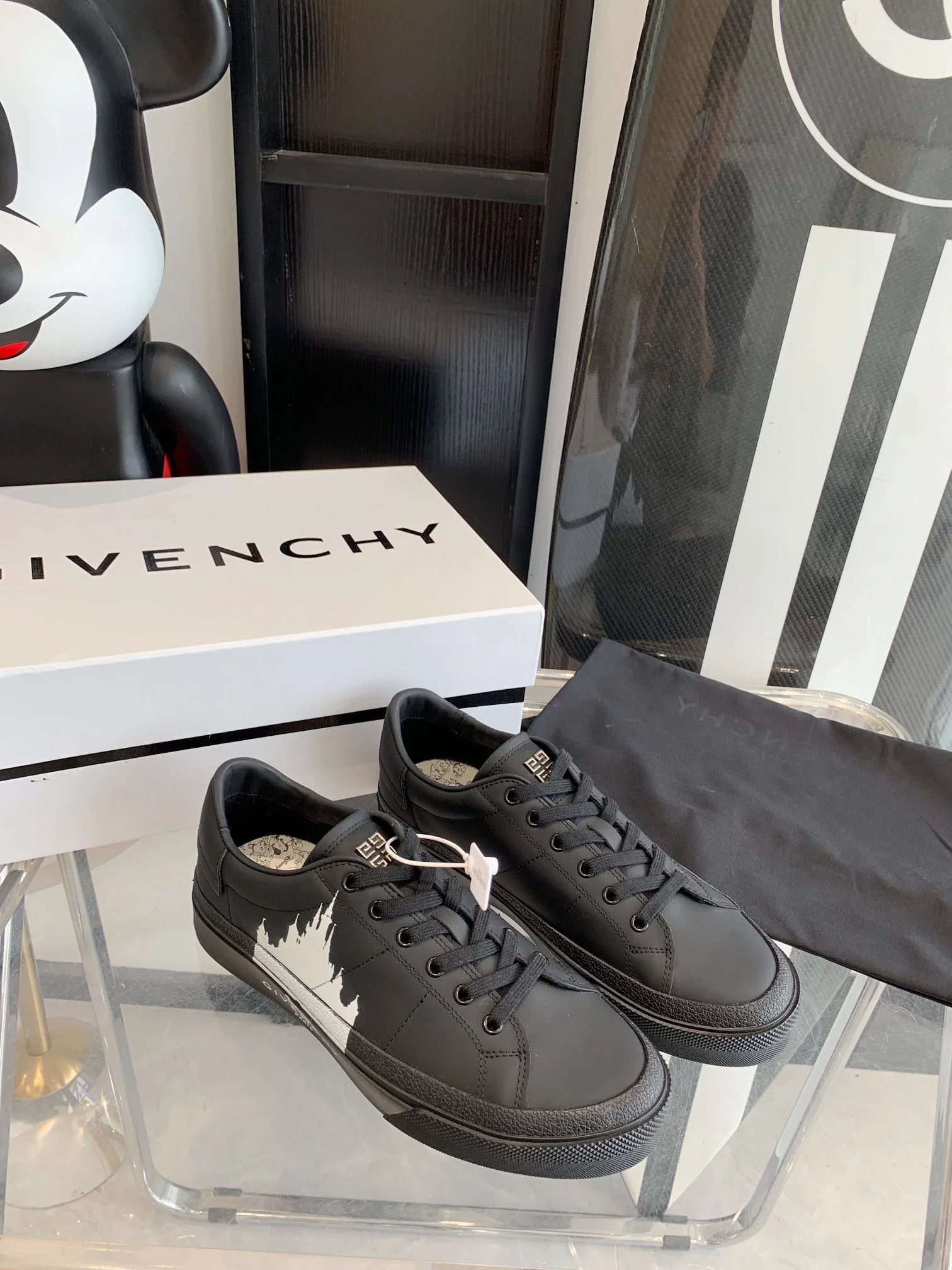 Givenchy Shoes Vibrant 8038