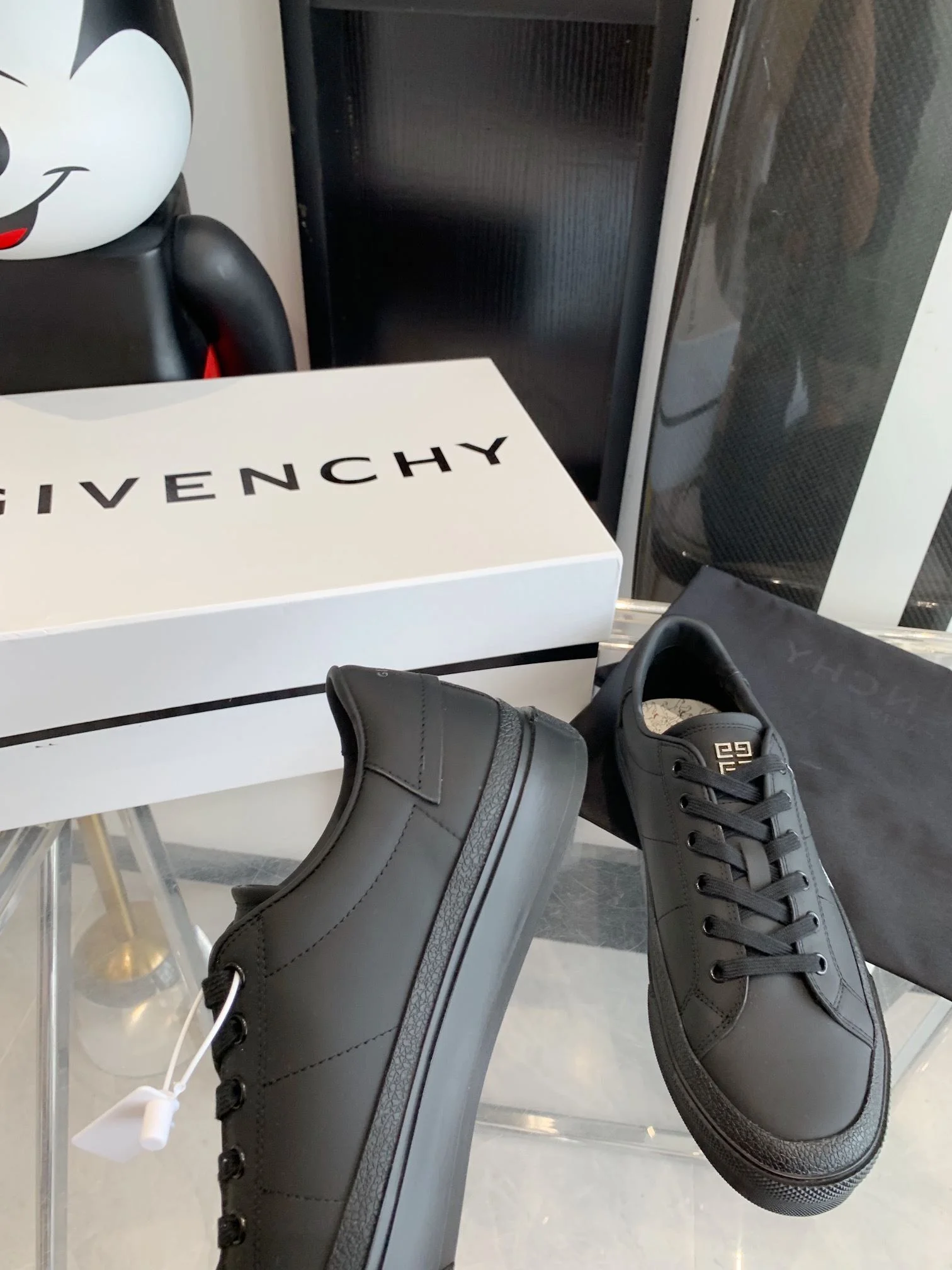 Givenchy Shoes Vibrant 8038