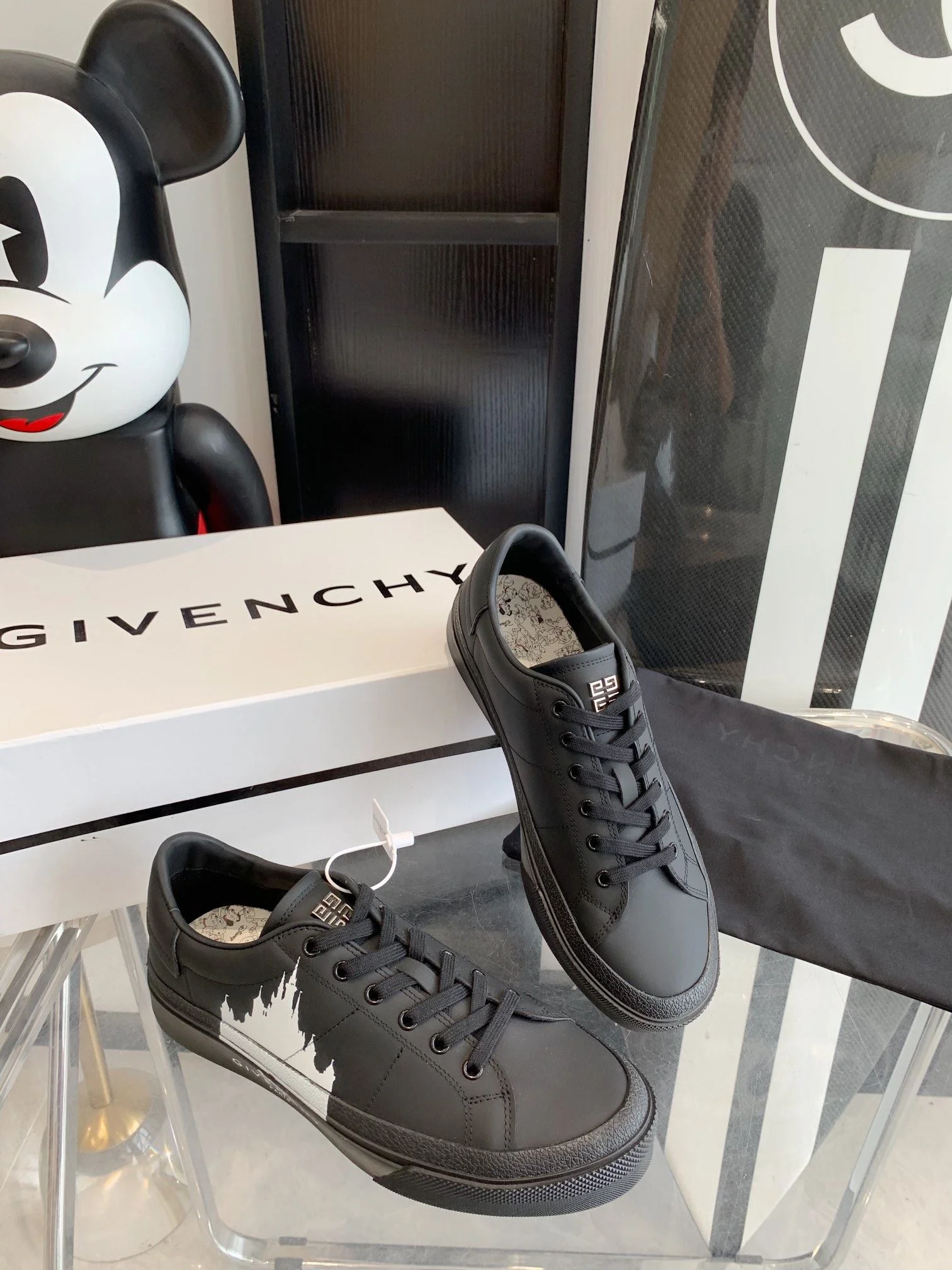 Givenchy Shoes Vibrant 8038