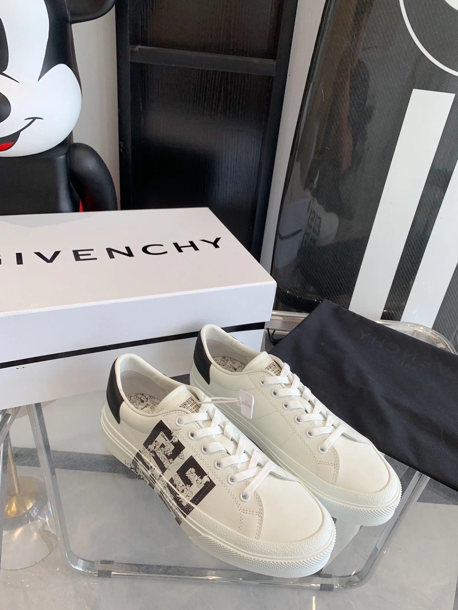 Soft Givenchy Shoes 8046