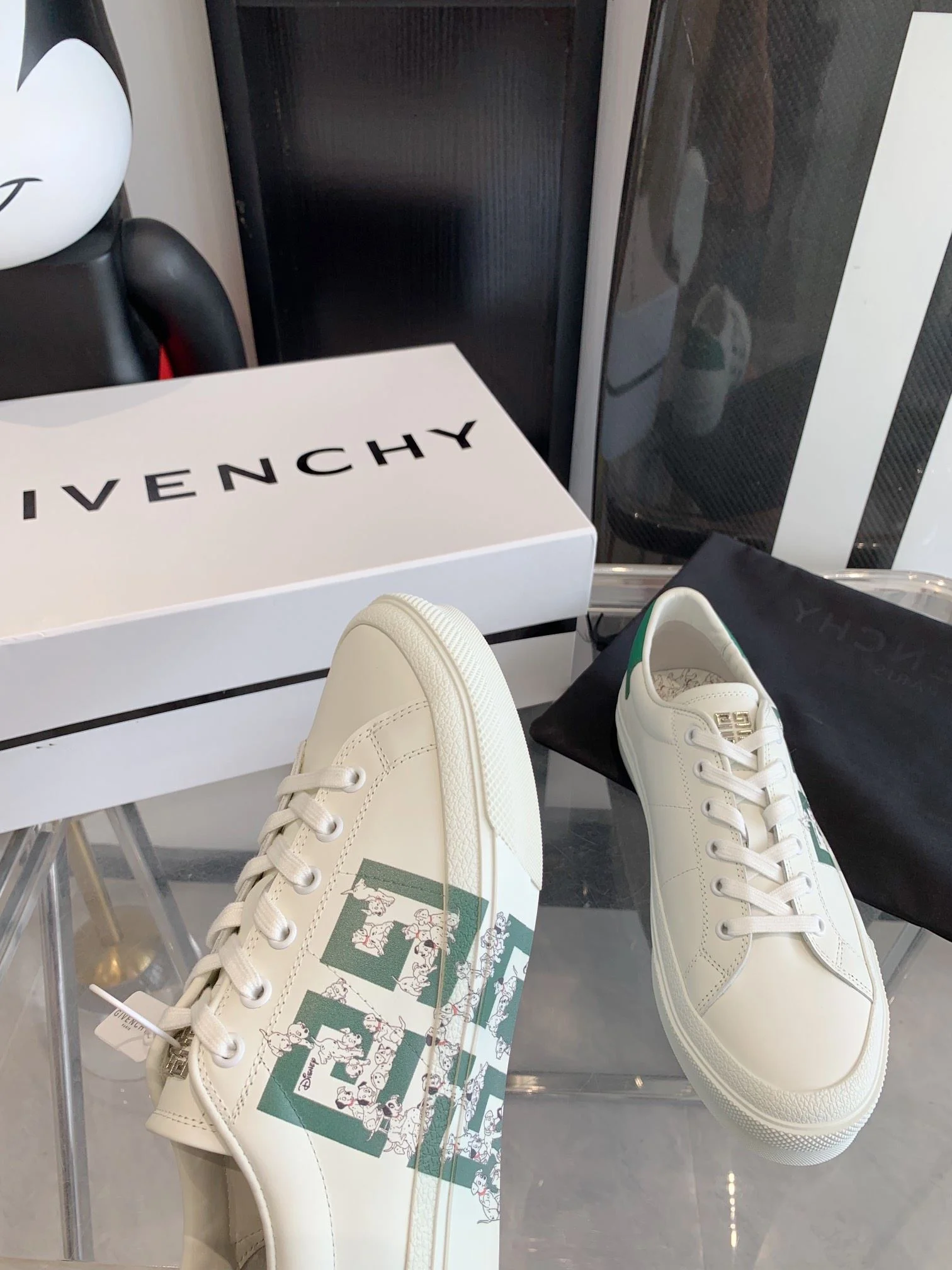 Supportive Givenchy Shoes 8112