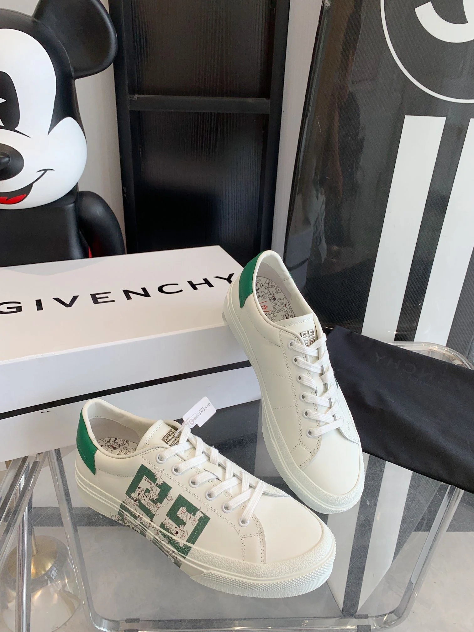 Supportive Givenchy Shoes 8112