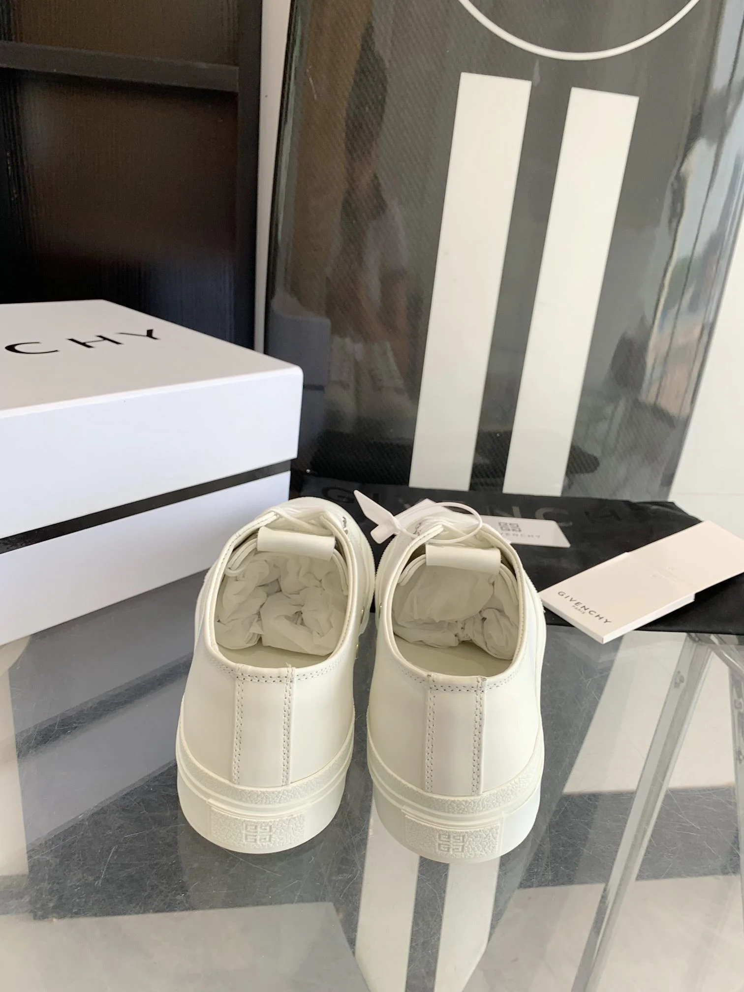 Givenchy Shoes Classic 8107