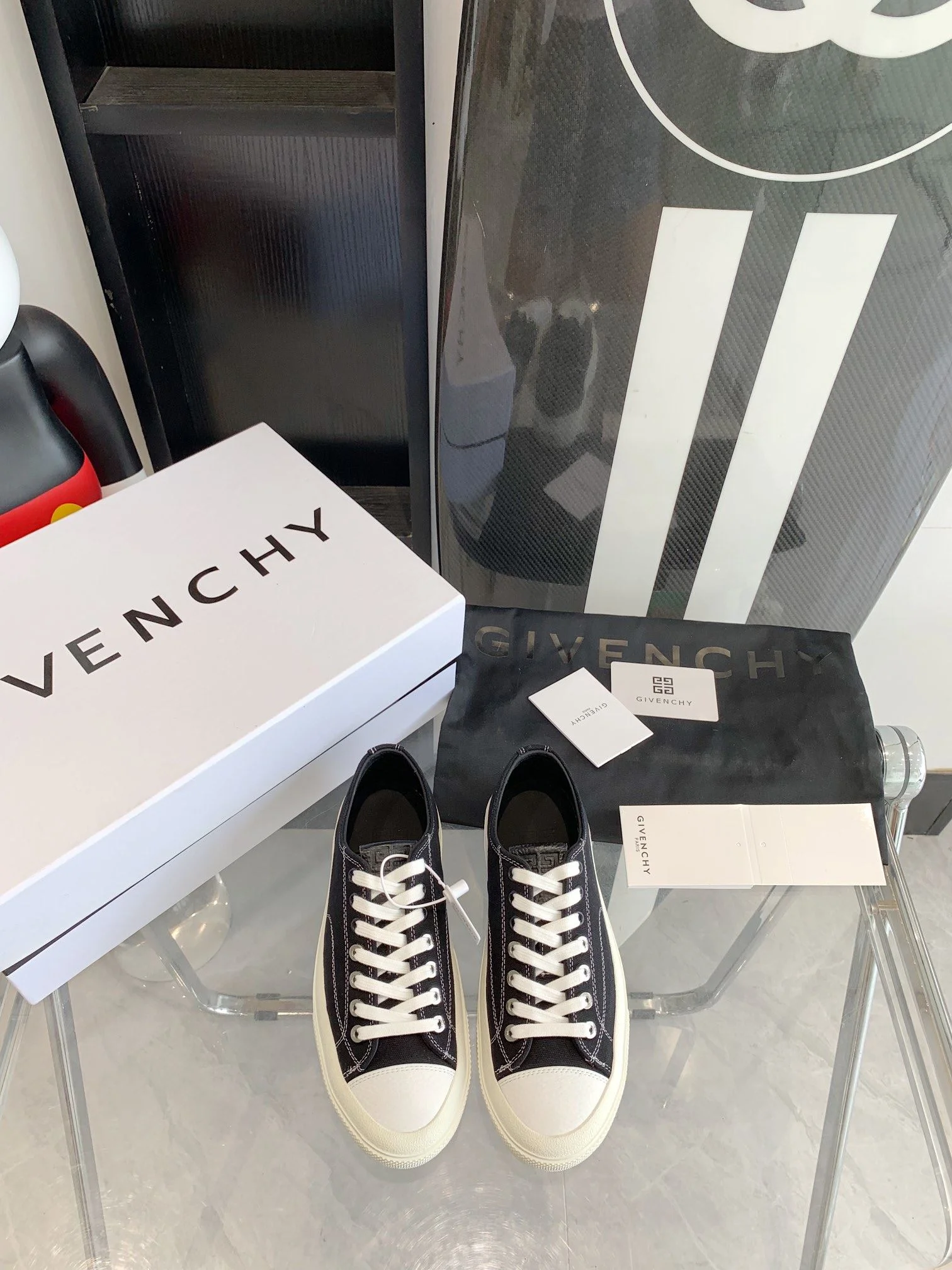SoftTouch Givenchy Shoes 8047