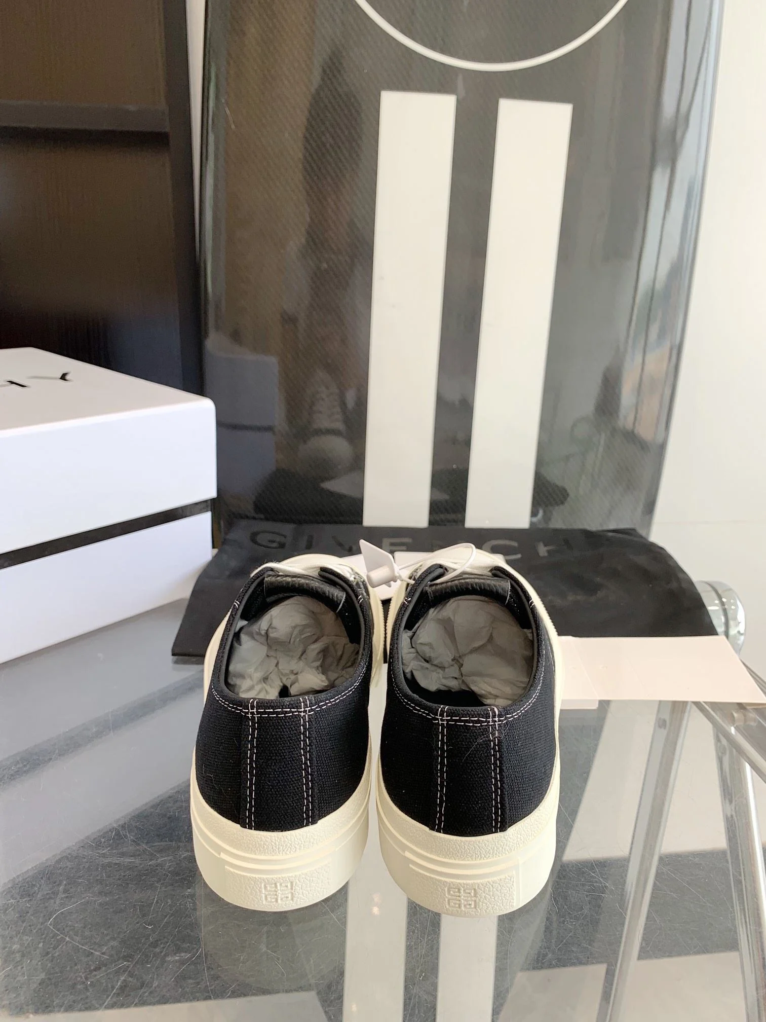 SoftTouch Givenchy Shoes 8047