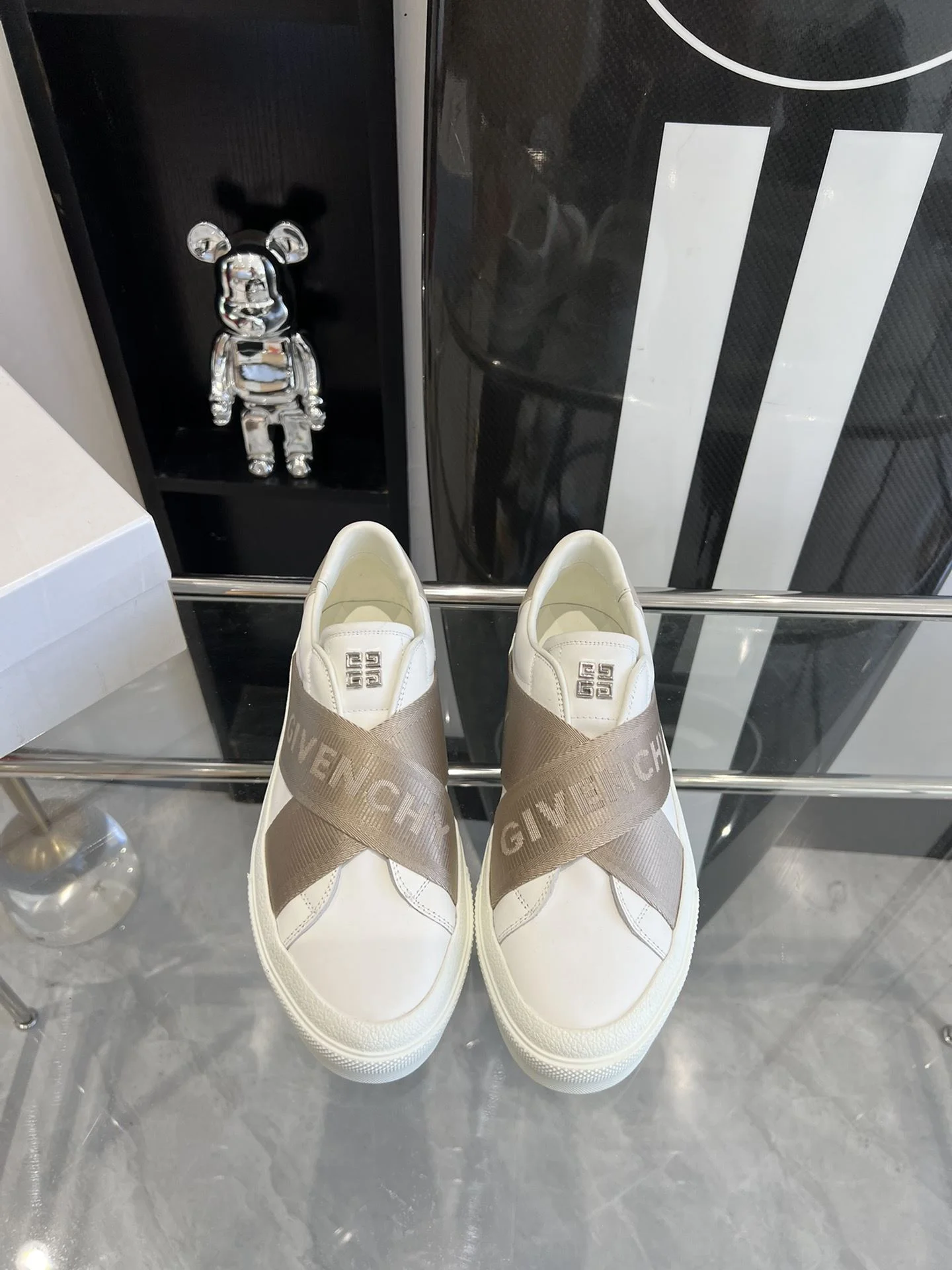 Modern Givenchy Shoes 8062