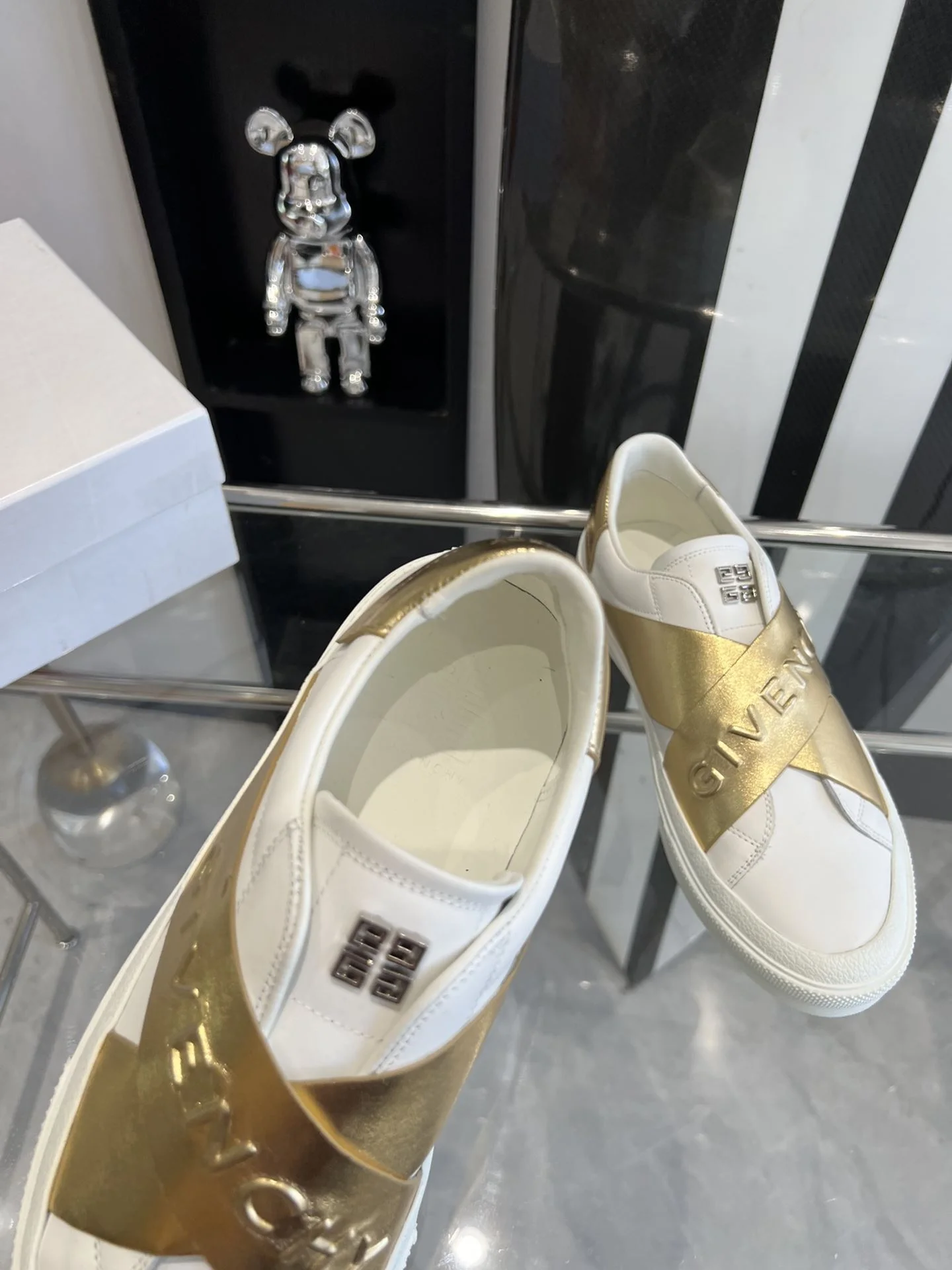 Trendy Givenchy Shoes 8102