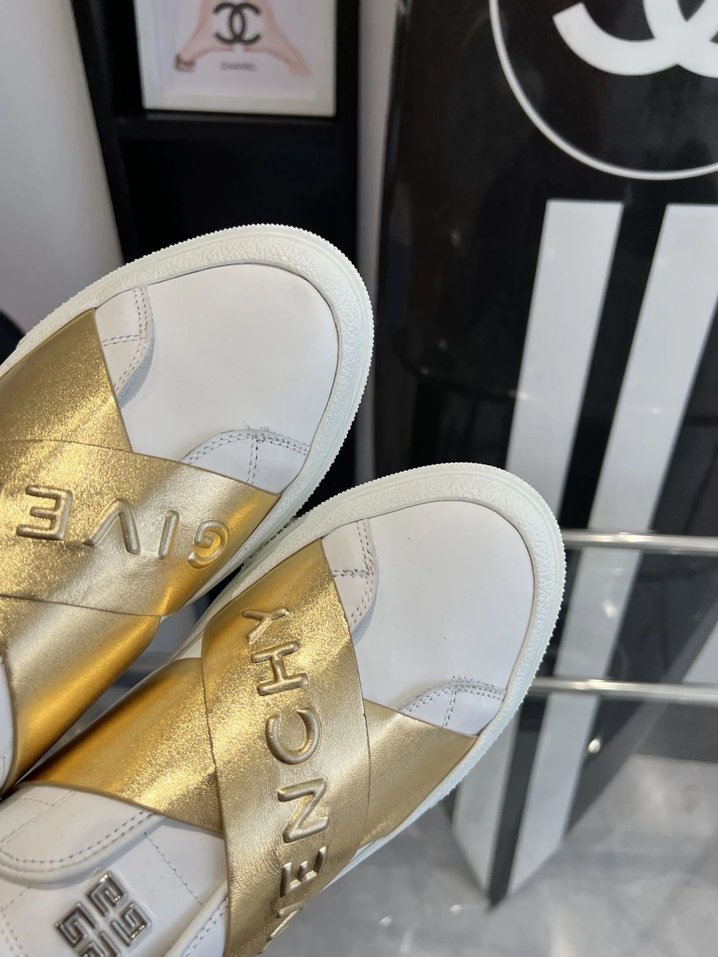 Trendy Givenchy Shoes 8102