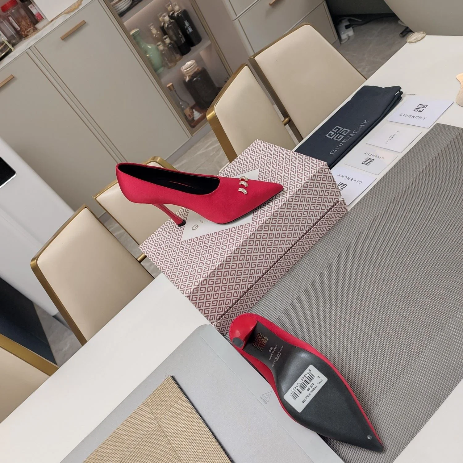 EyeCatching Givenchy Shoes 8037