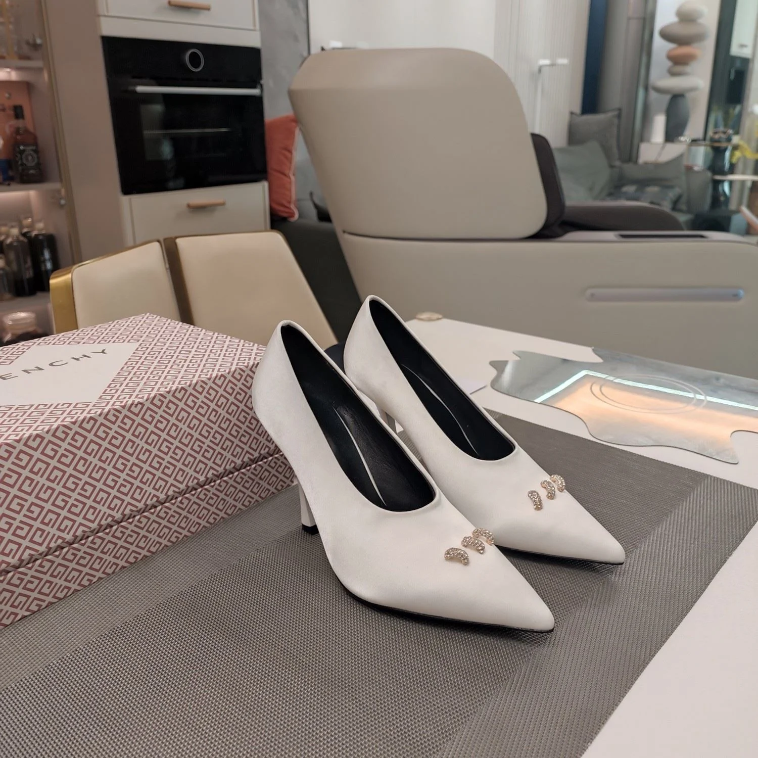 UrbanStyle Givenchy Shoes 8036