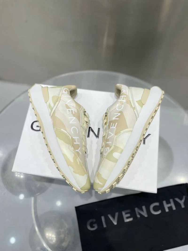 Sporty Givenchy Shoes 12329