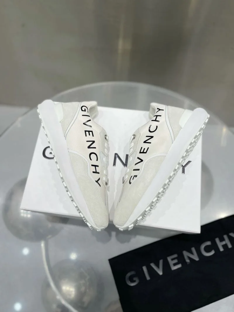 TechFriendly Givenchy Shoes 12332