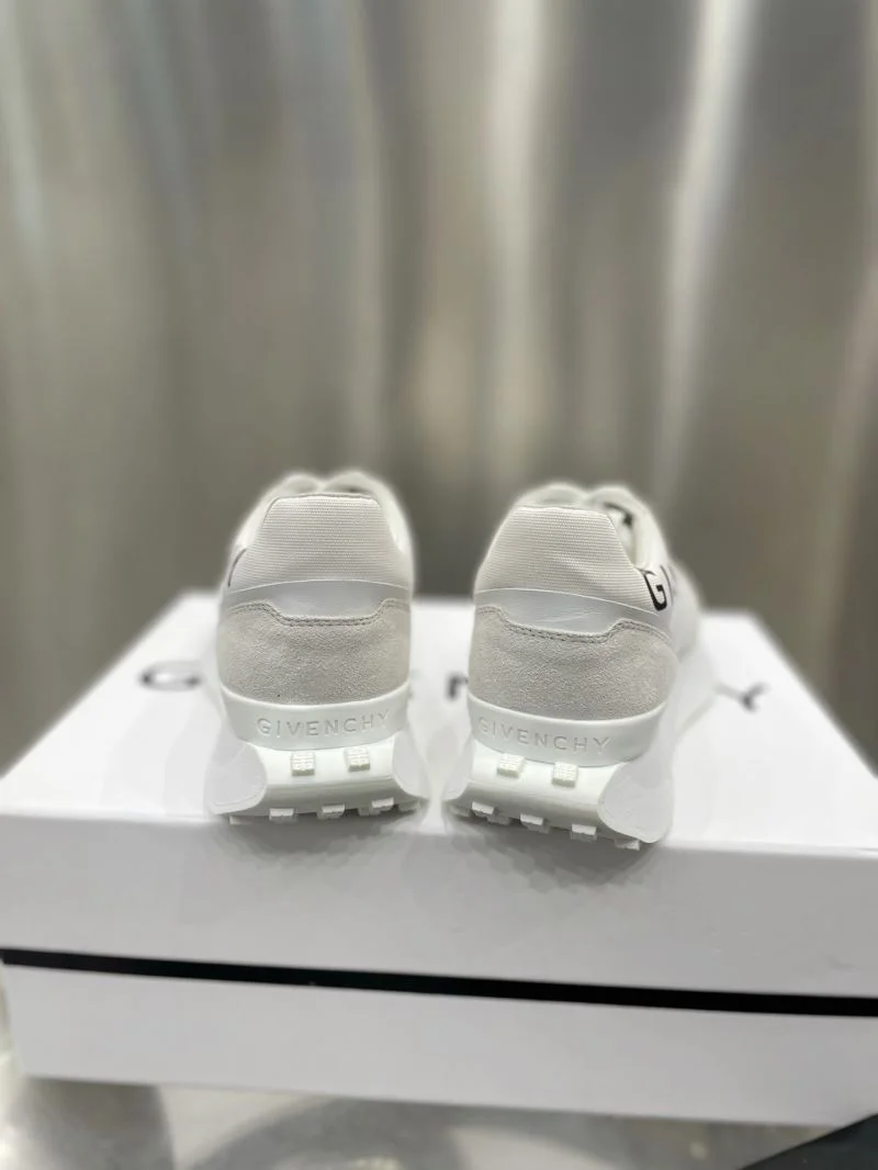 TechFriendly Givenchy Shoes 12332