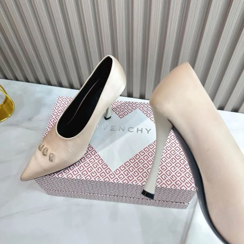 Givenchy Shoes Timeless 12339