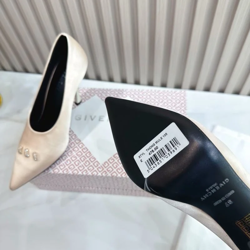 Givenchy Shoes Timeless 12339