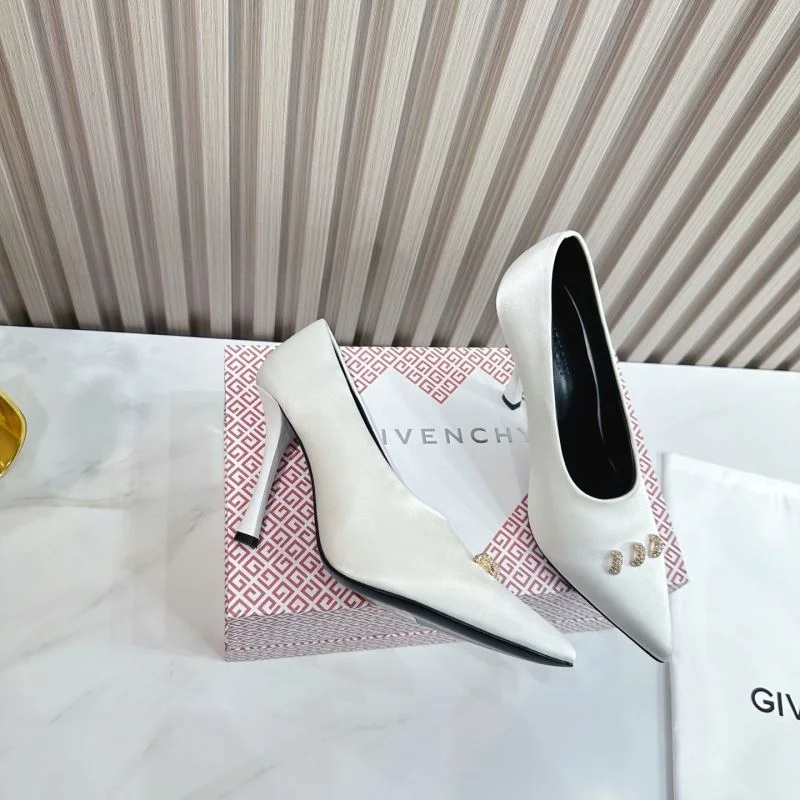 Snug Givenchy Shoes 12328