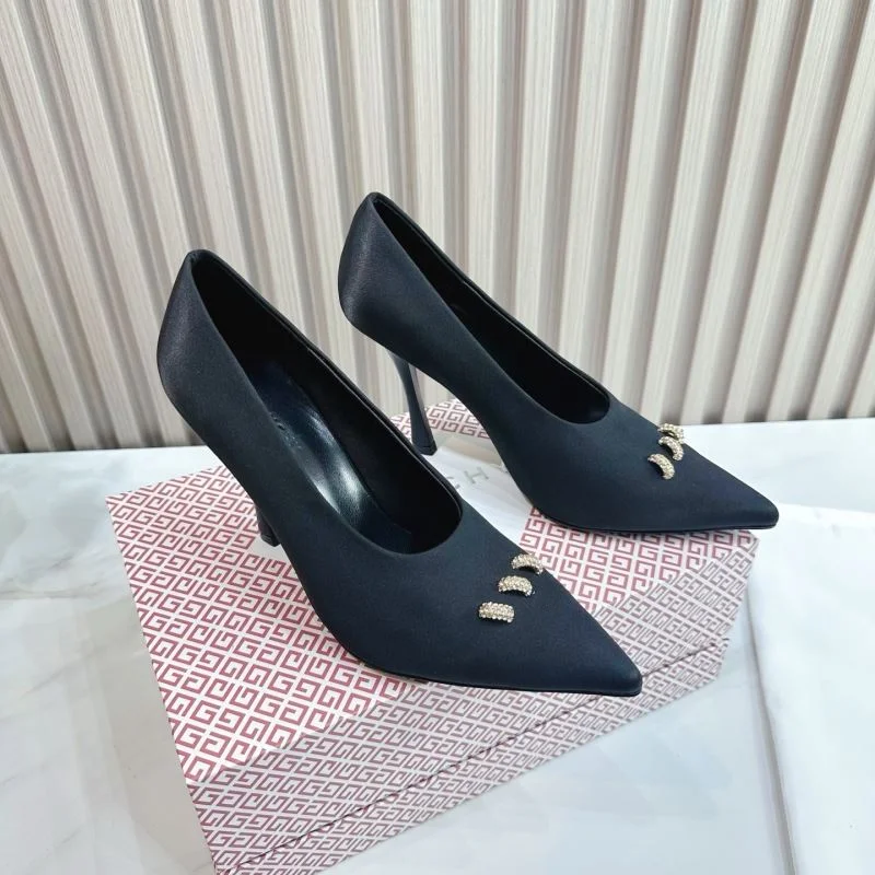 MoistureWicking Givenchy Shoes 12325