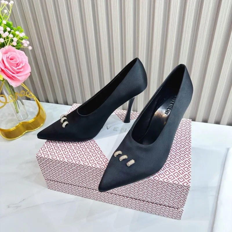 MoistureWicking Givenchy Shoes 12325