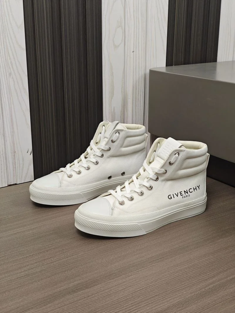 Versatile Givenchy Shoes 14076