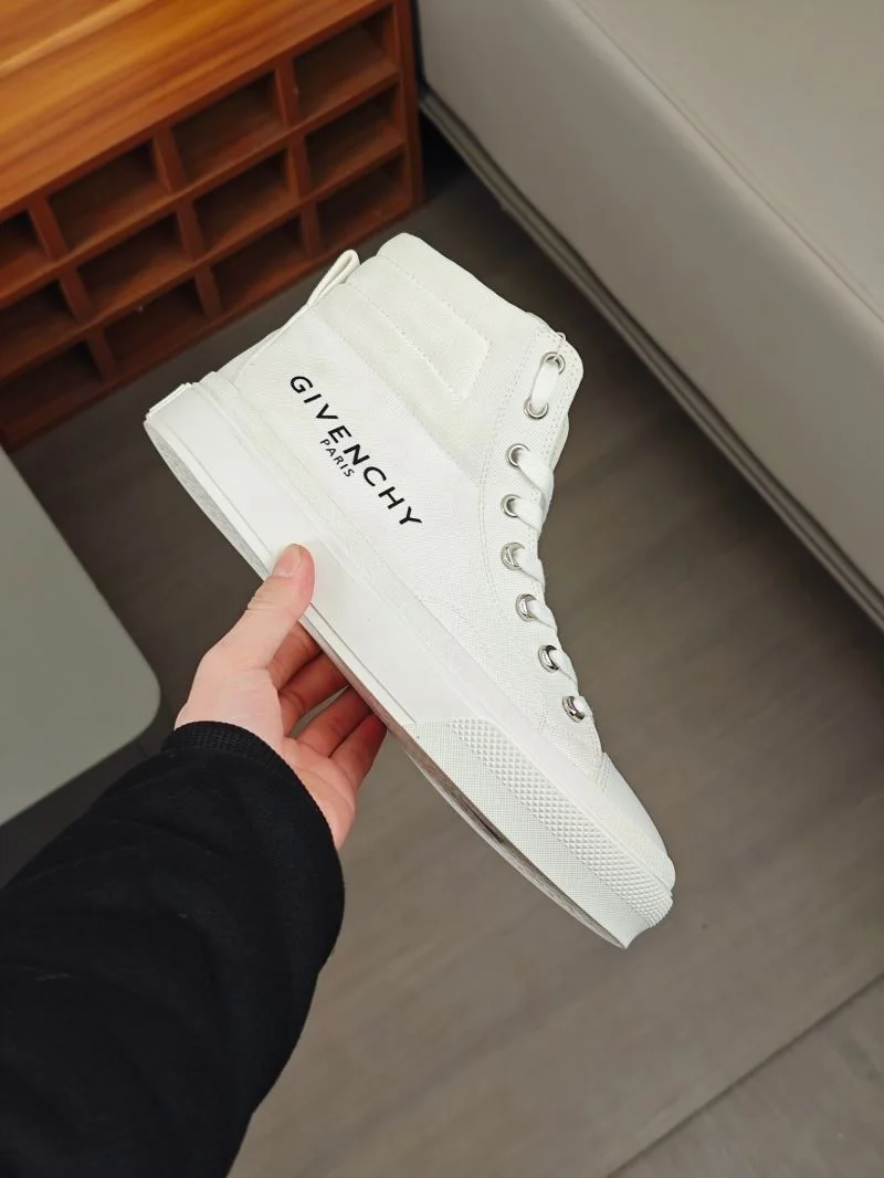 Versatile Givenchy Shoes 14076