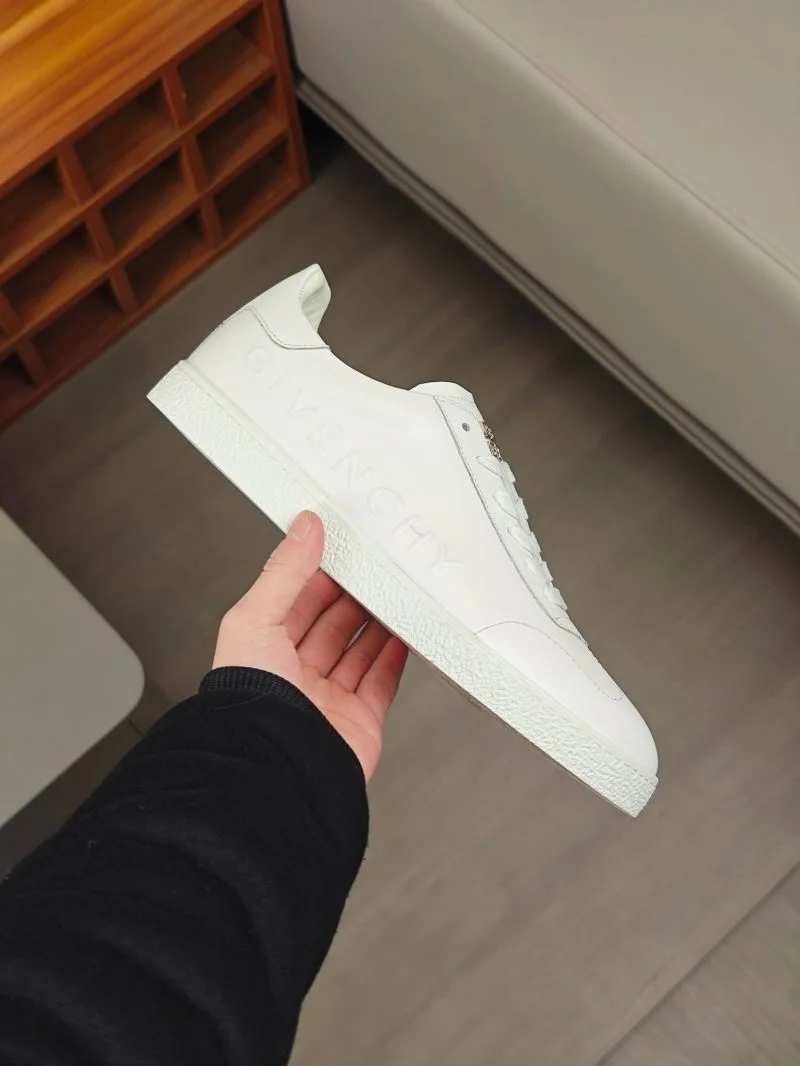 Breathable Givenchy Shoes 14070