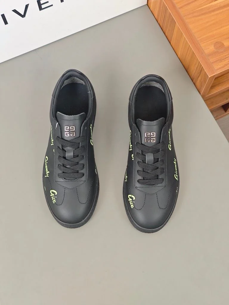 Givenchy Shoes Minimalist 14066